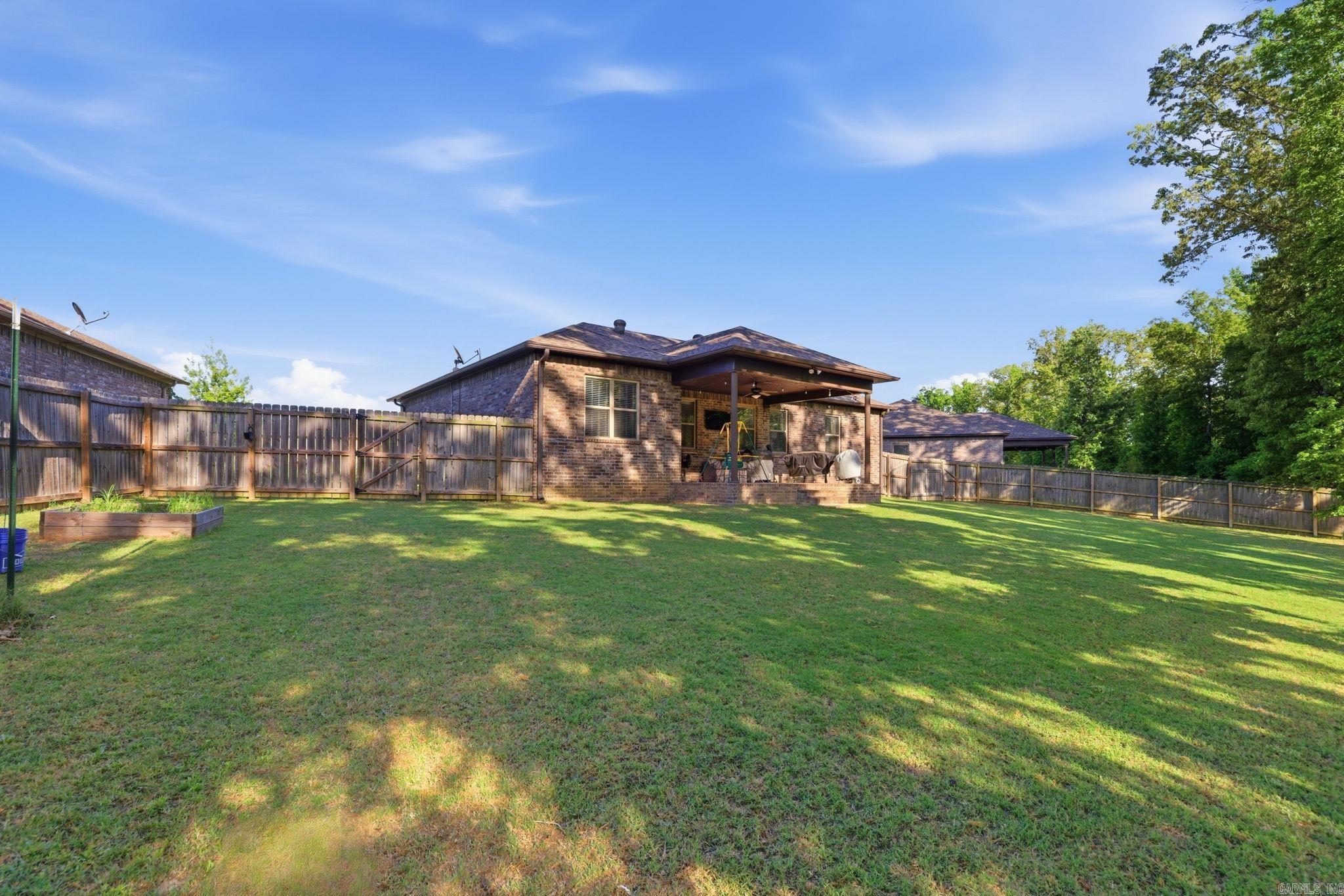 23 Fletcher Dr  Austin, AR