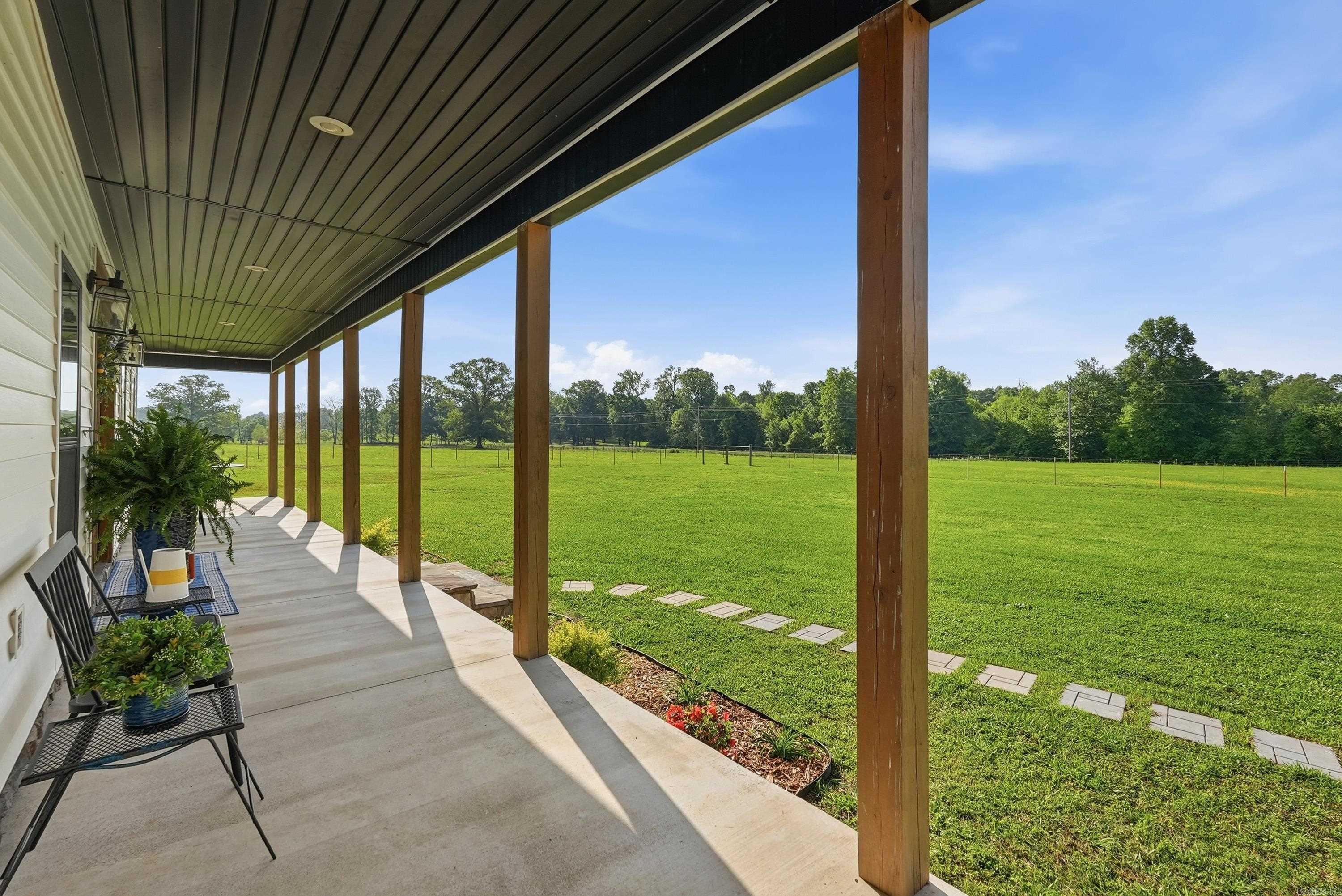 168 Burgess  Greenbrier, AR