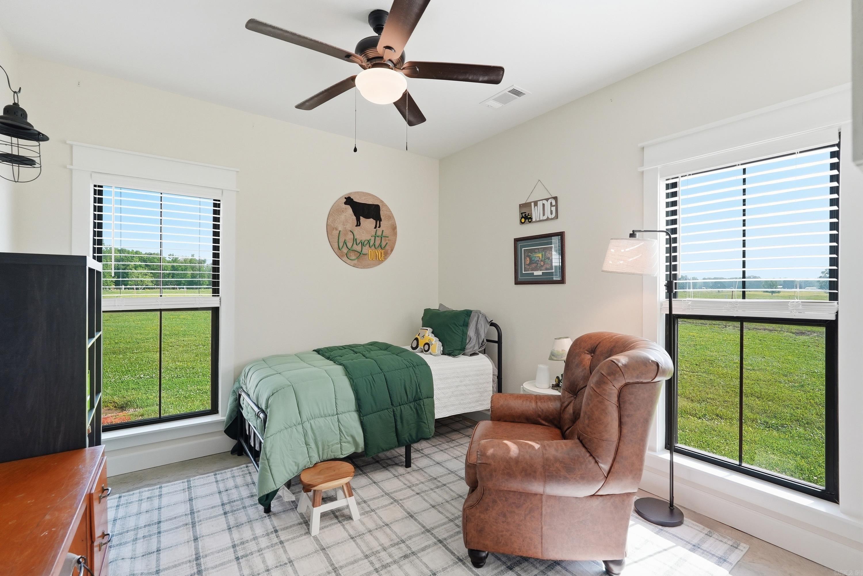 168 Burgess  Greenbrier, AR