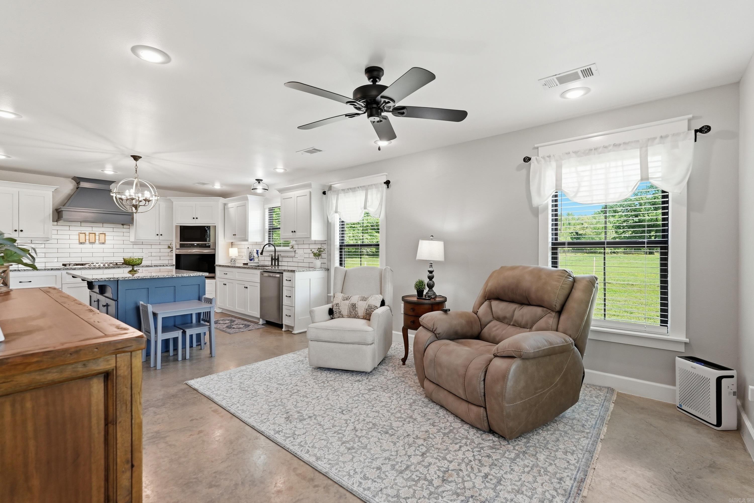 168 Burgess  Greenbrier, AR