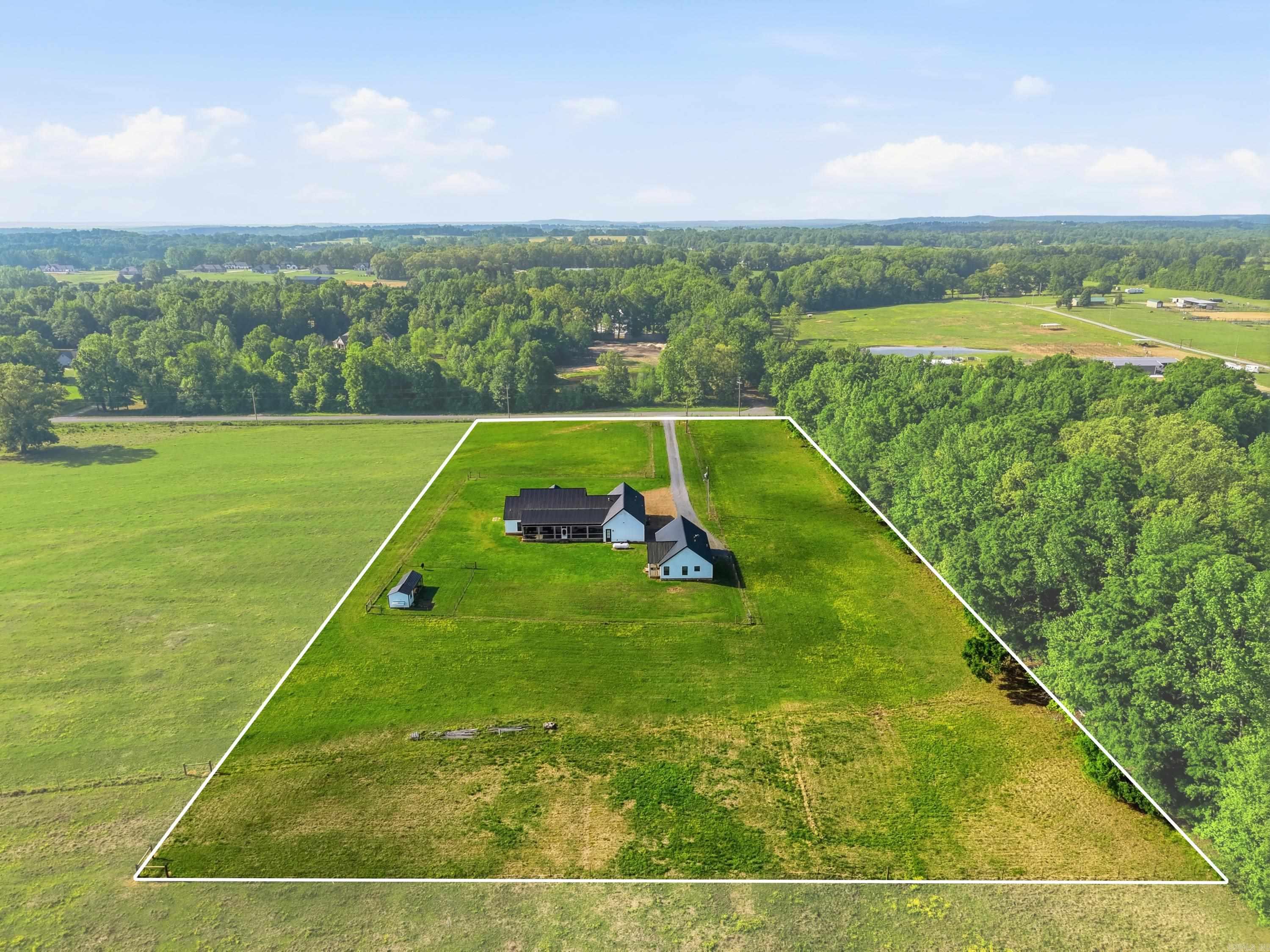 168 Burgess  Greenbrier, AR