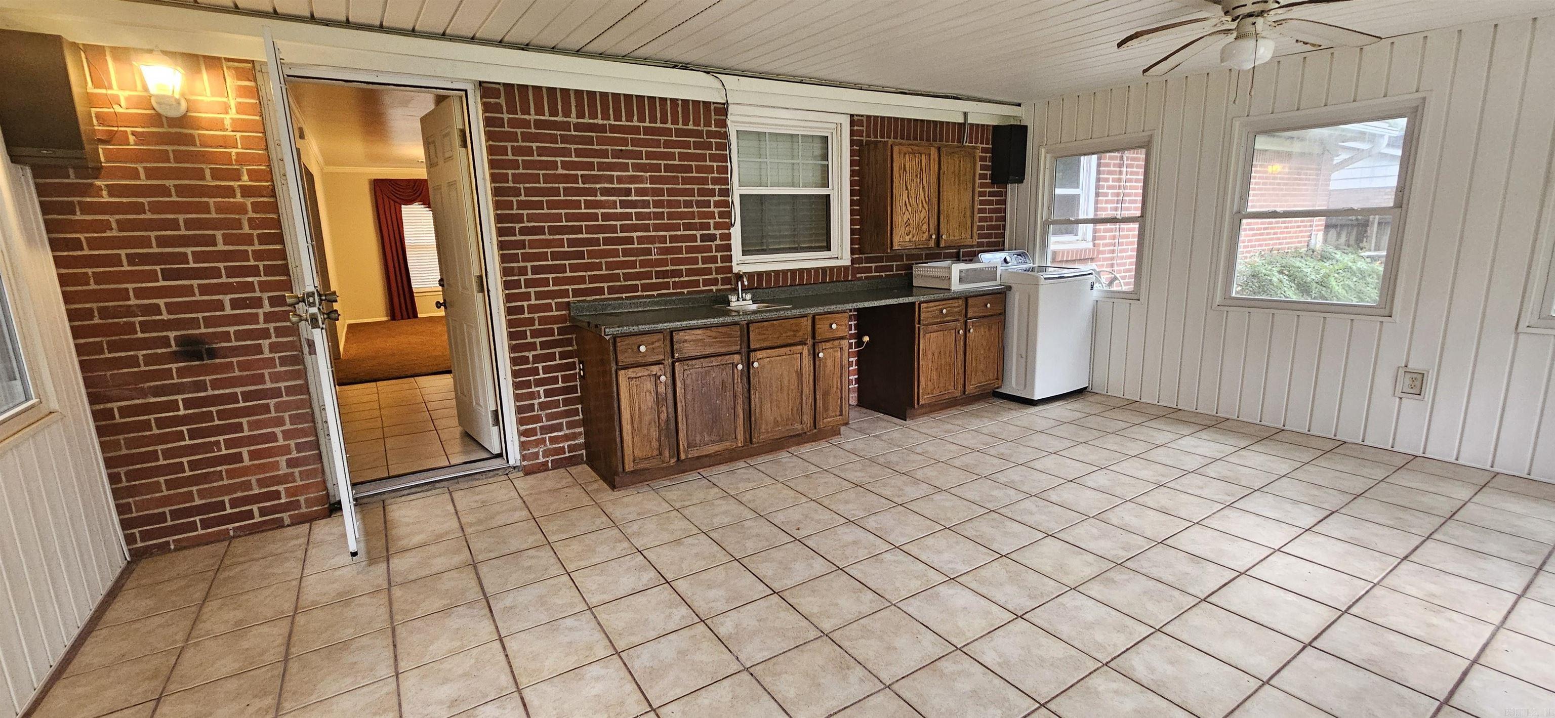 7302 Woodside  Little Rock, AR