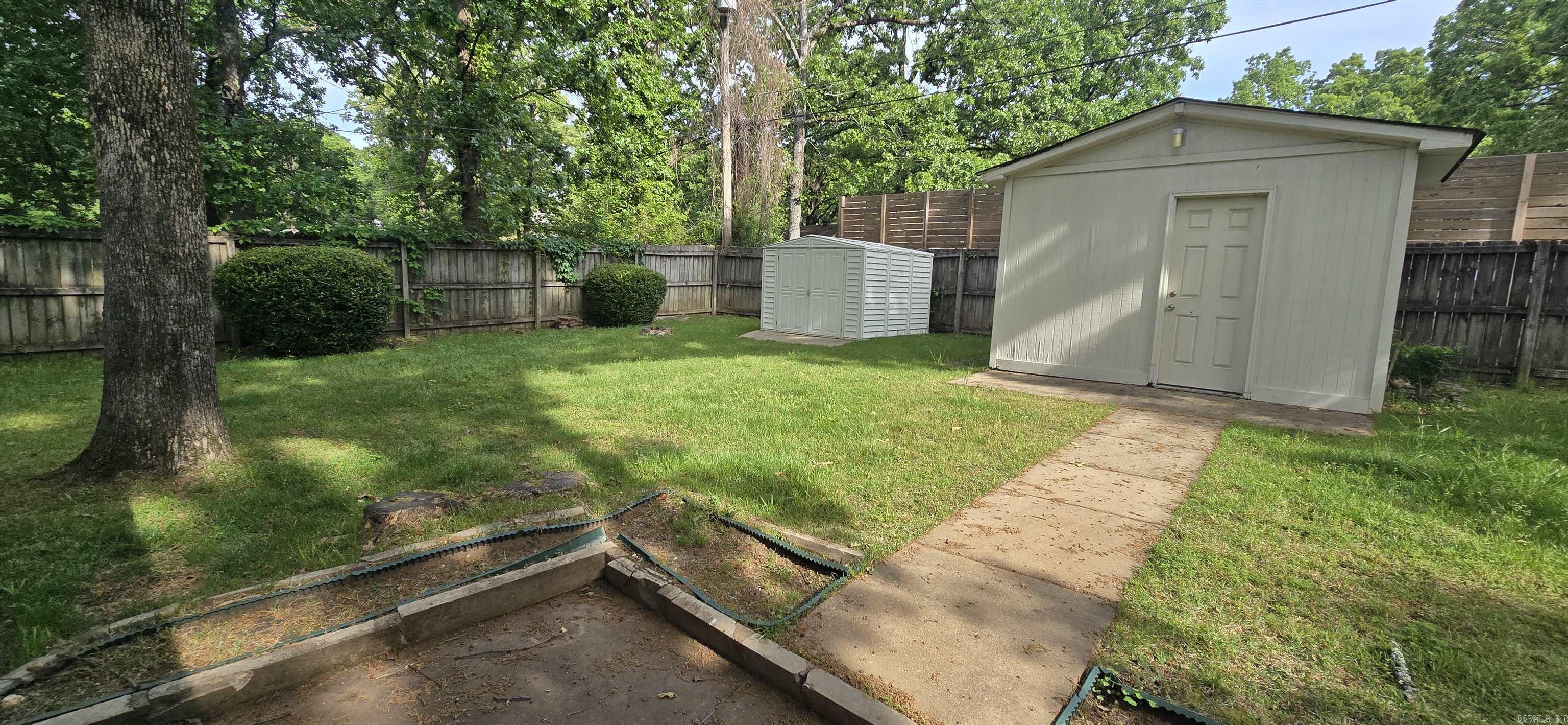 7302 Woodside  Little Rock, AR