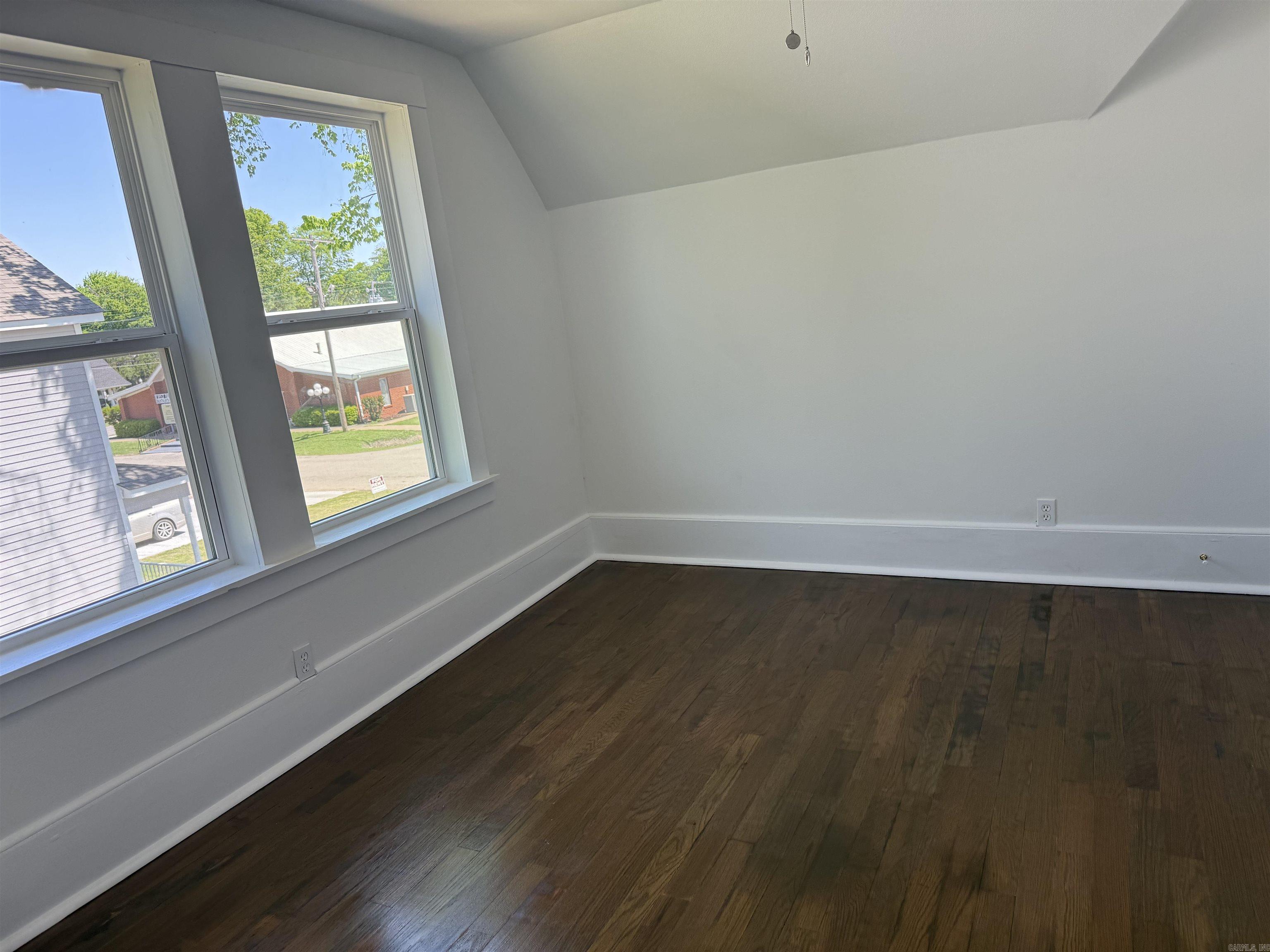 320 Kenwood Ave  Lepanto, AR