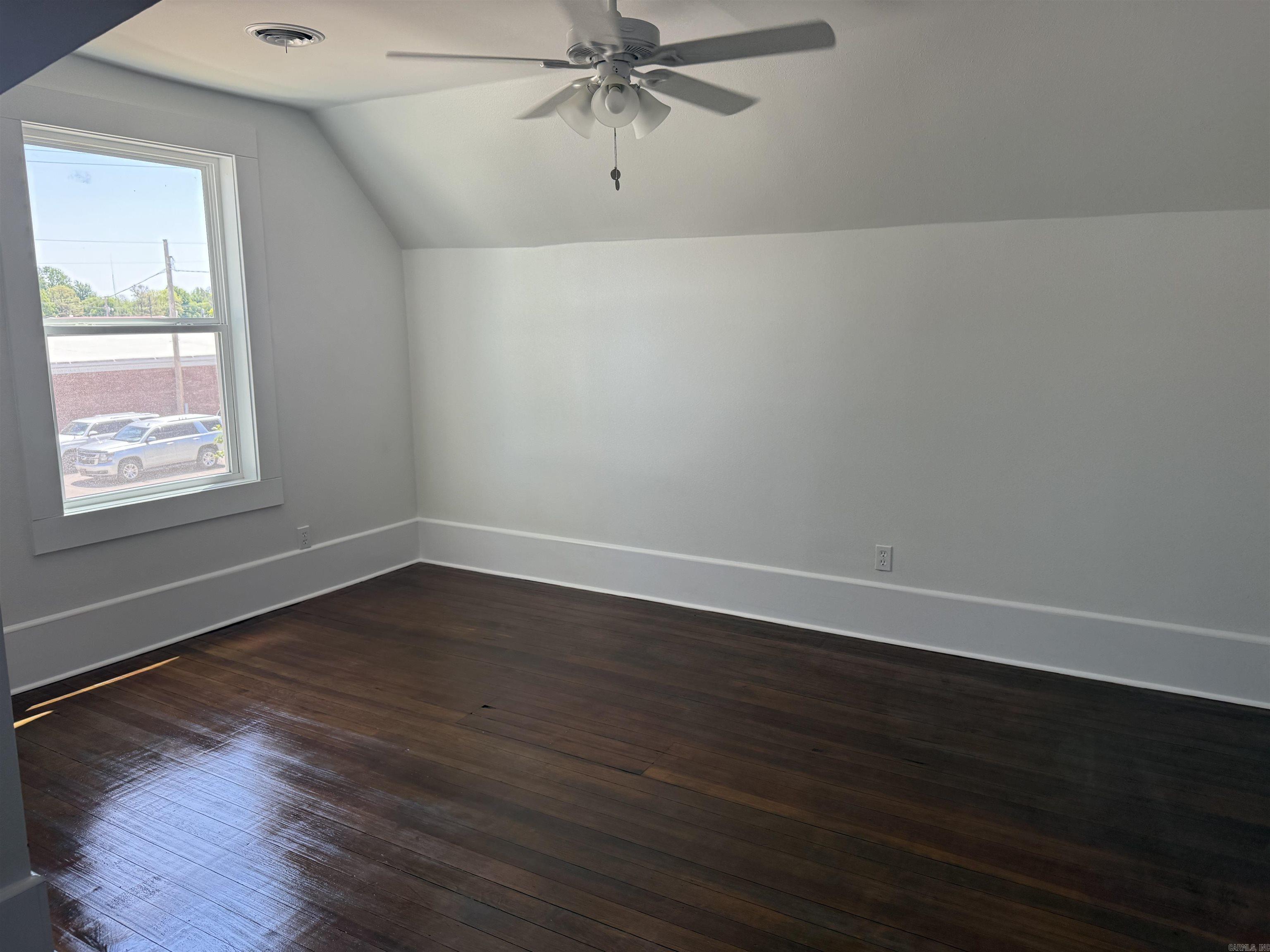 320 Kenwood Ave  Lepanto, AR