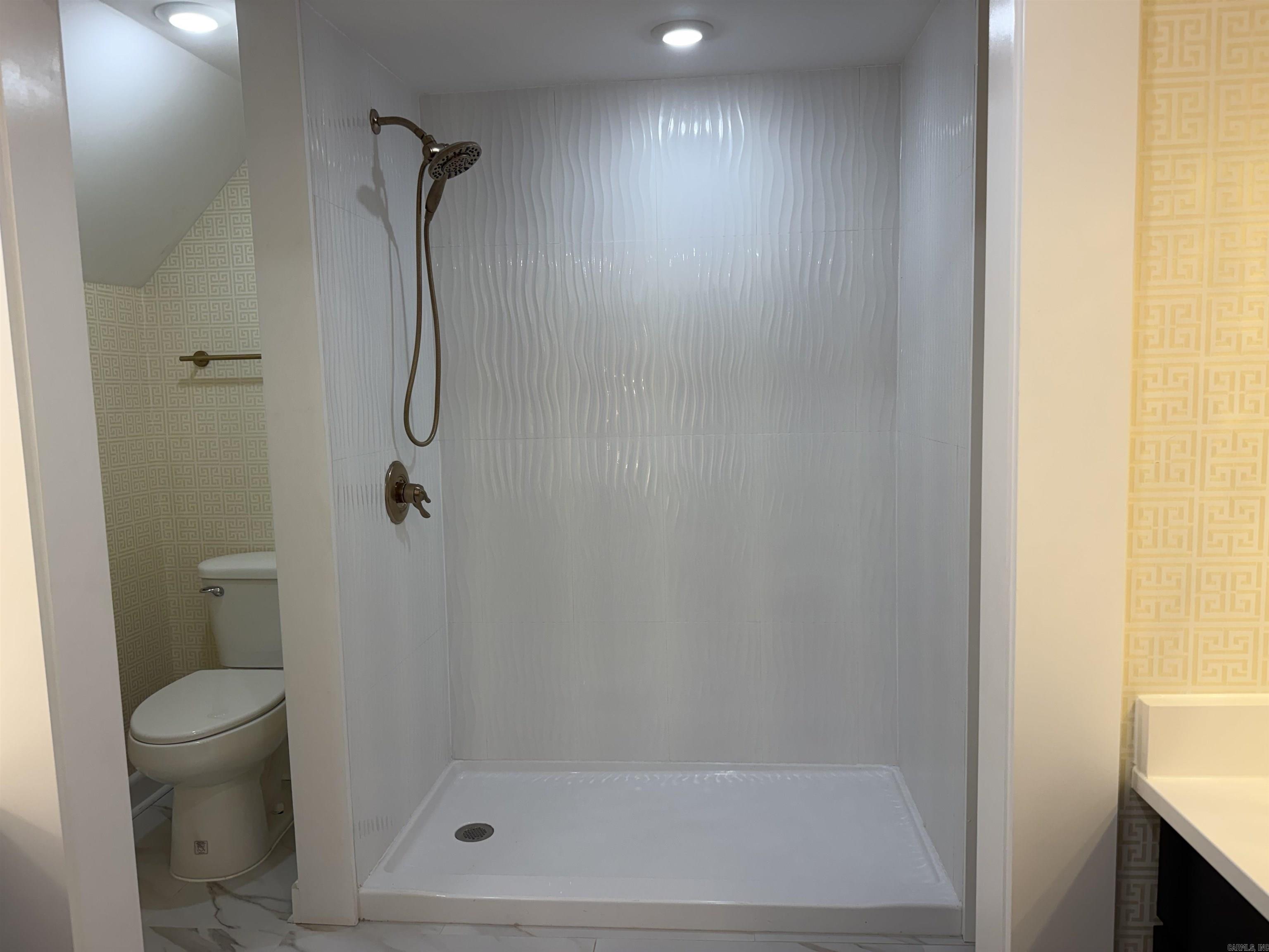 320 Kenwood Ave  Lepanto, AR