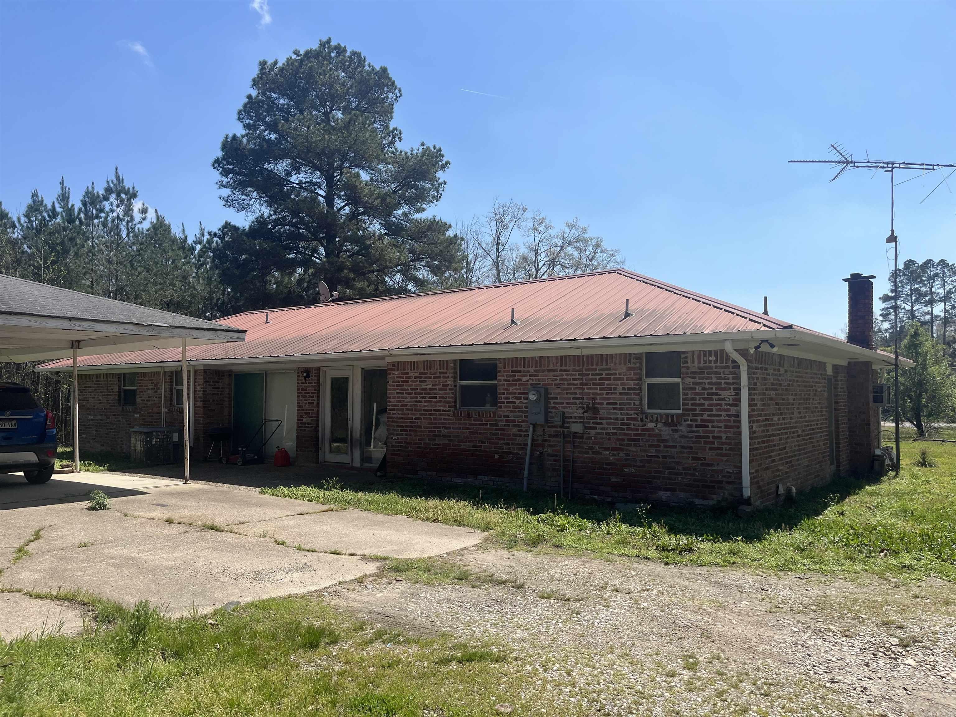 4336 E HWY 8  Glenwood, AR