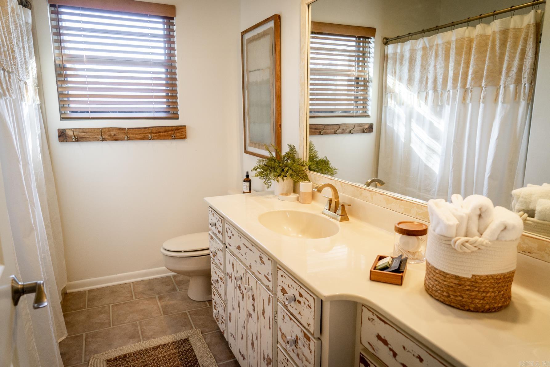 337 Sunset Bay  Hot Springs, AR