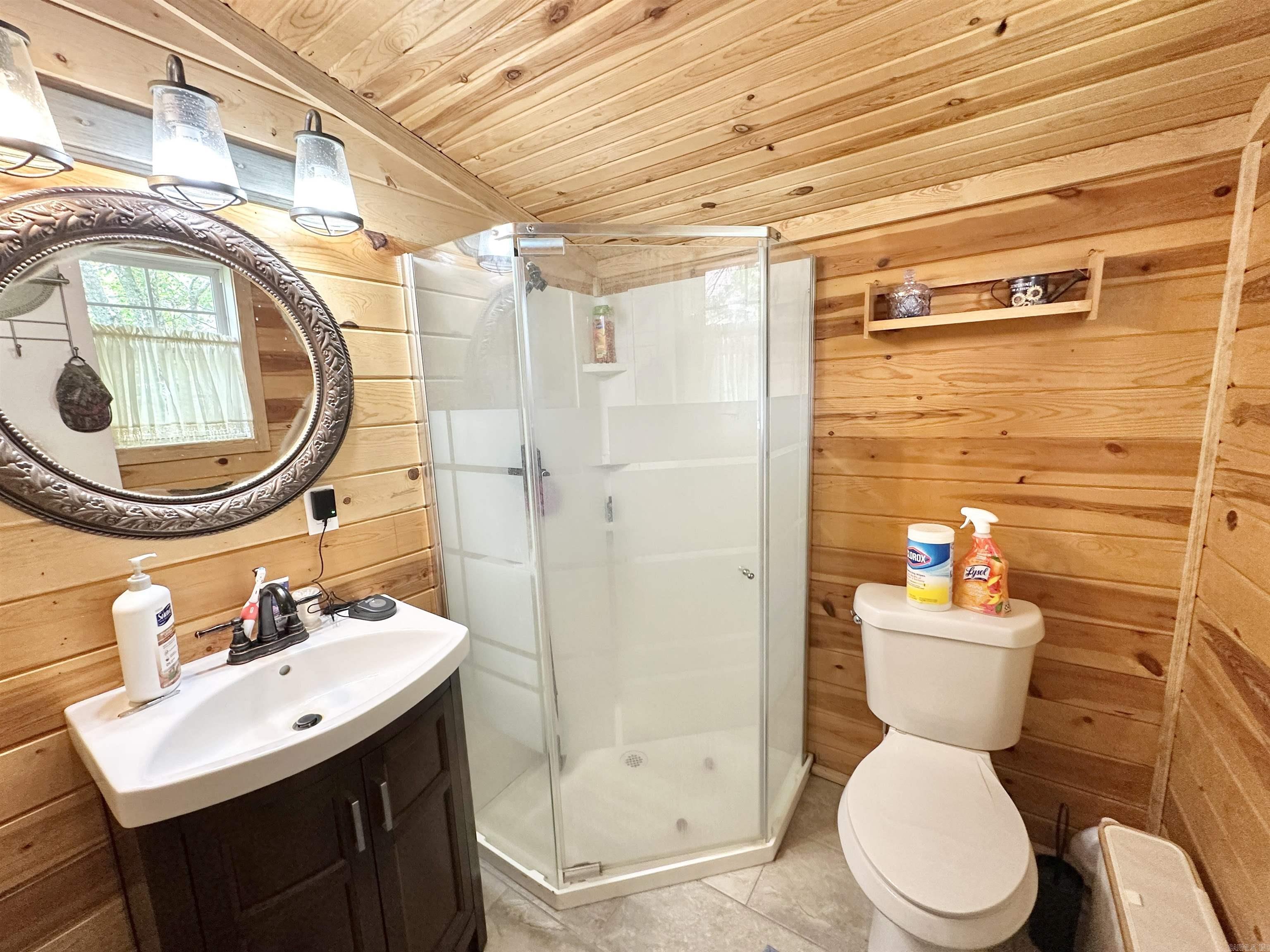 300 Fairway  Horseshoe Bend, AR