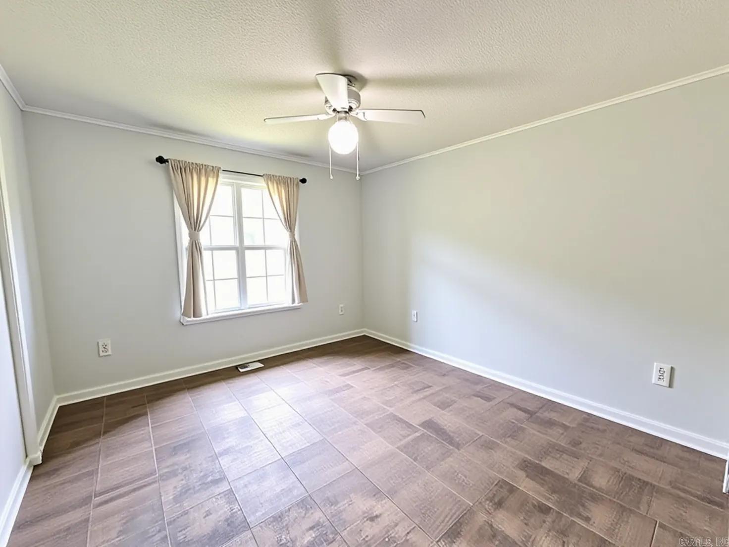 300 Fairway  Horseshoe Bend, AR