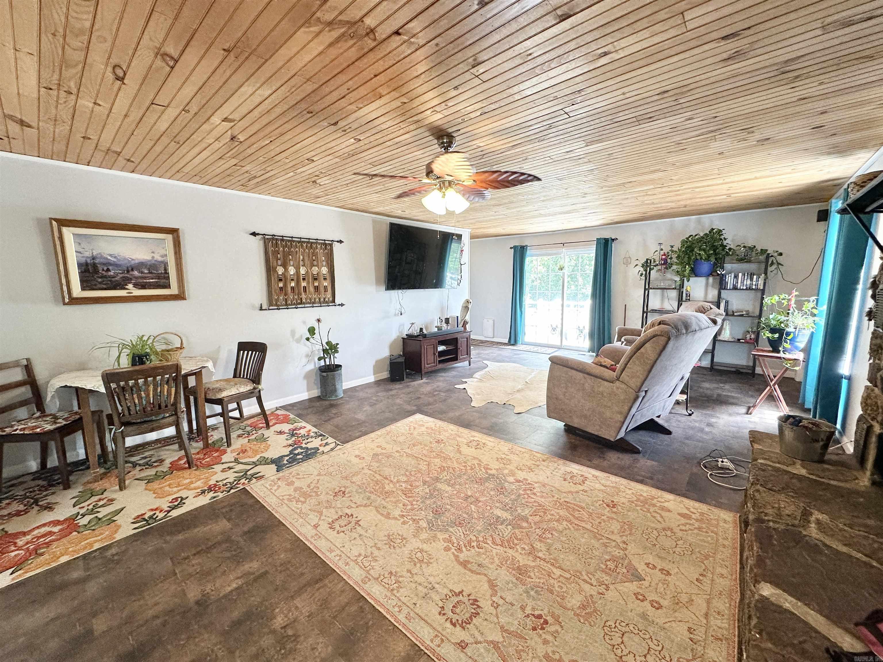 300 Fairway  Horseshoe Bend, AR