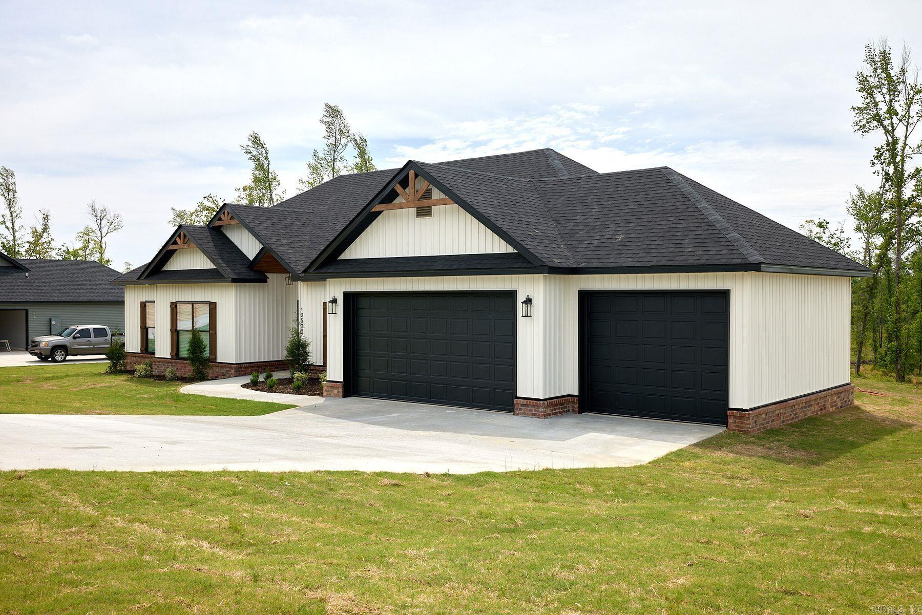 10573 W Miller Sardis Road  Bauxite, AR