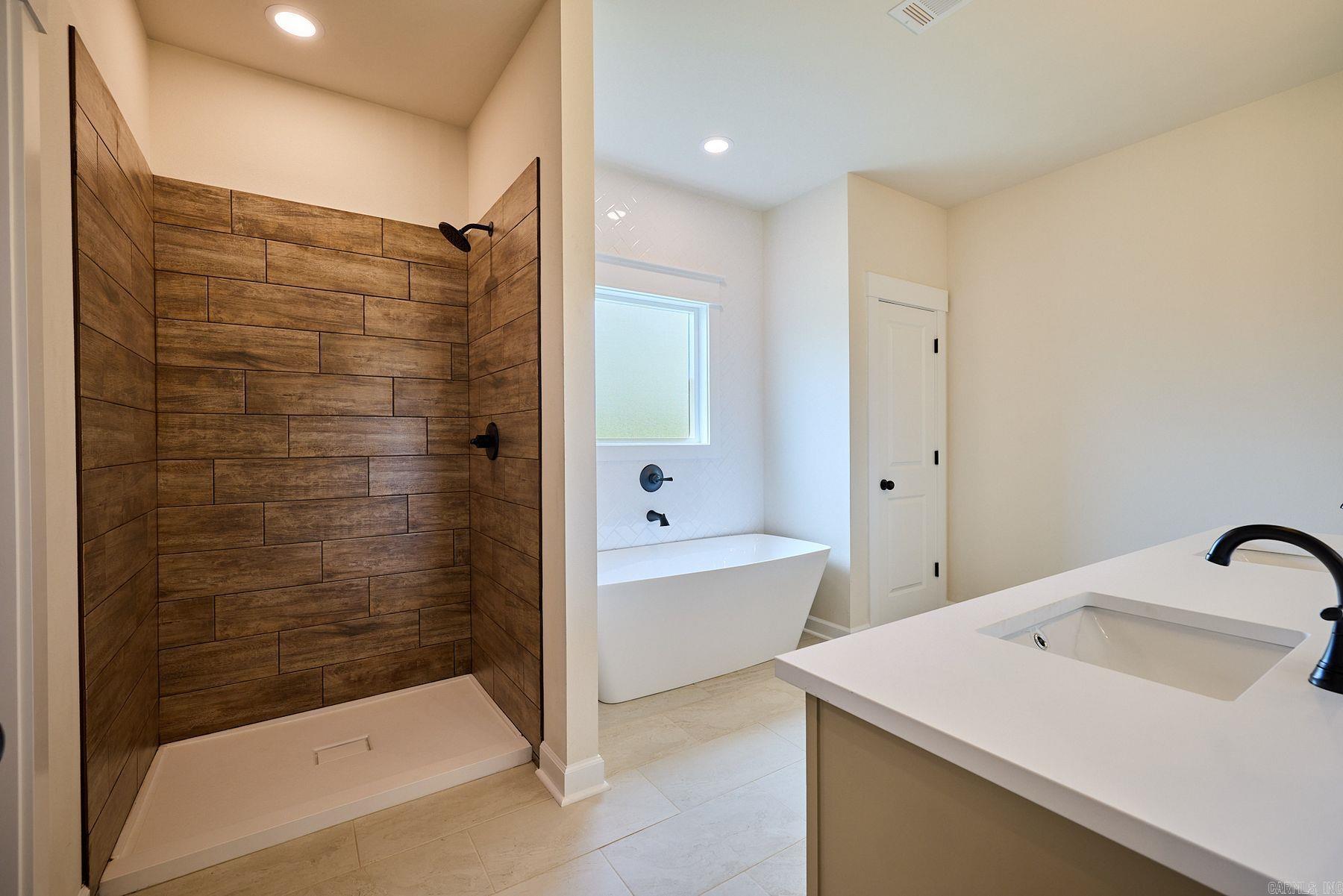 10573 W Miller Sardis Road  Bauxite, AR