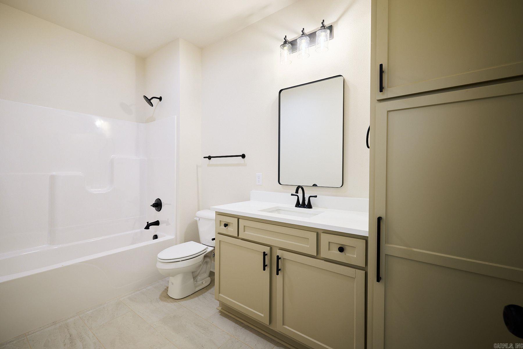 10573 W Miller Sardis Road  Bauxite, AR