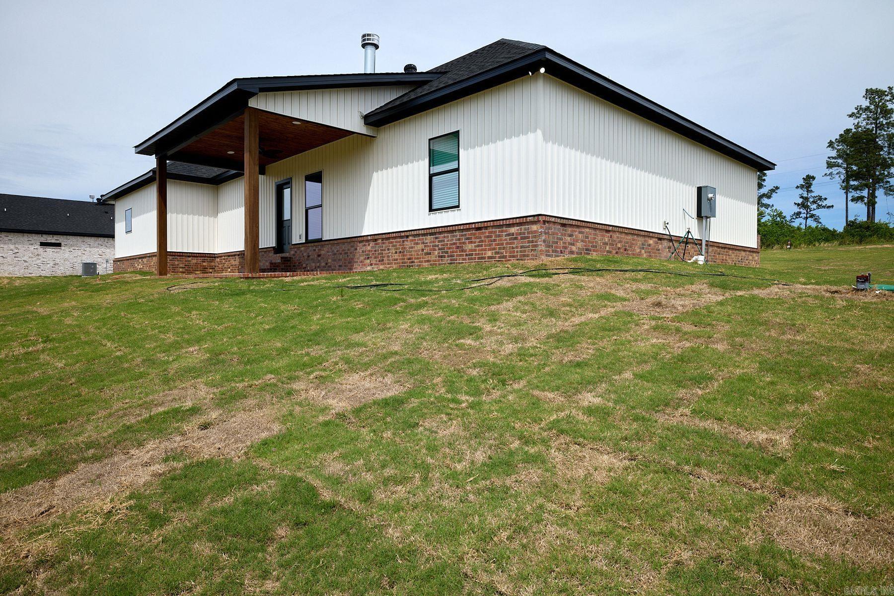 10573 W Miller Sardis Road  Bauxite, AR