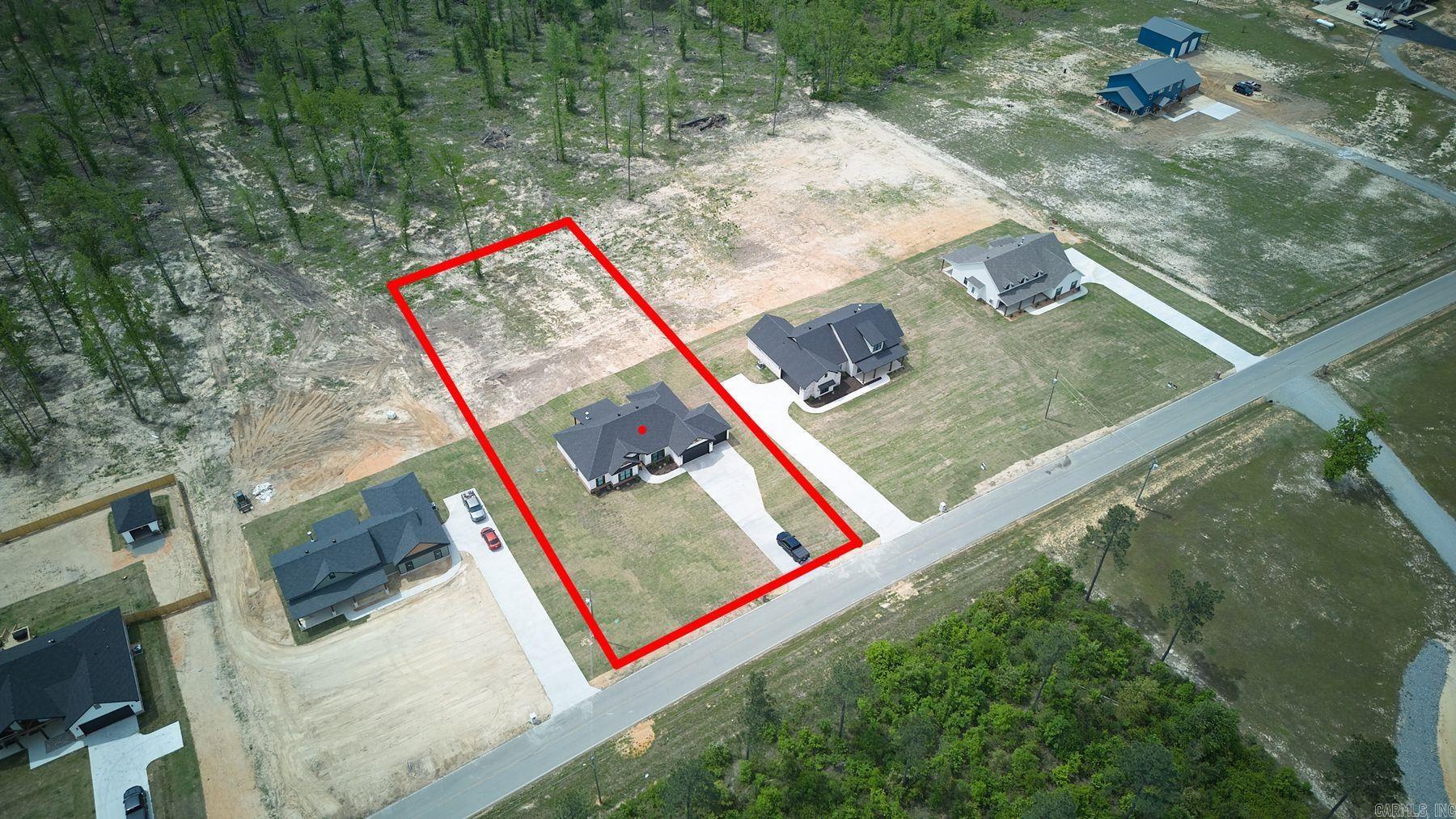 10573 W Miller Sardis Road  Bauxite, AR