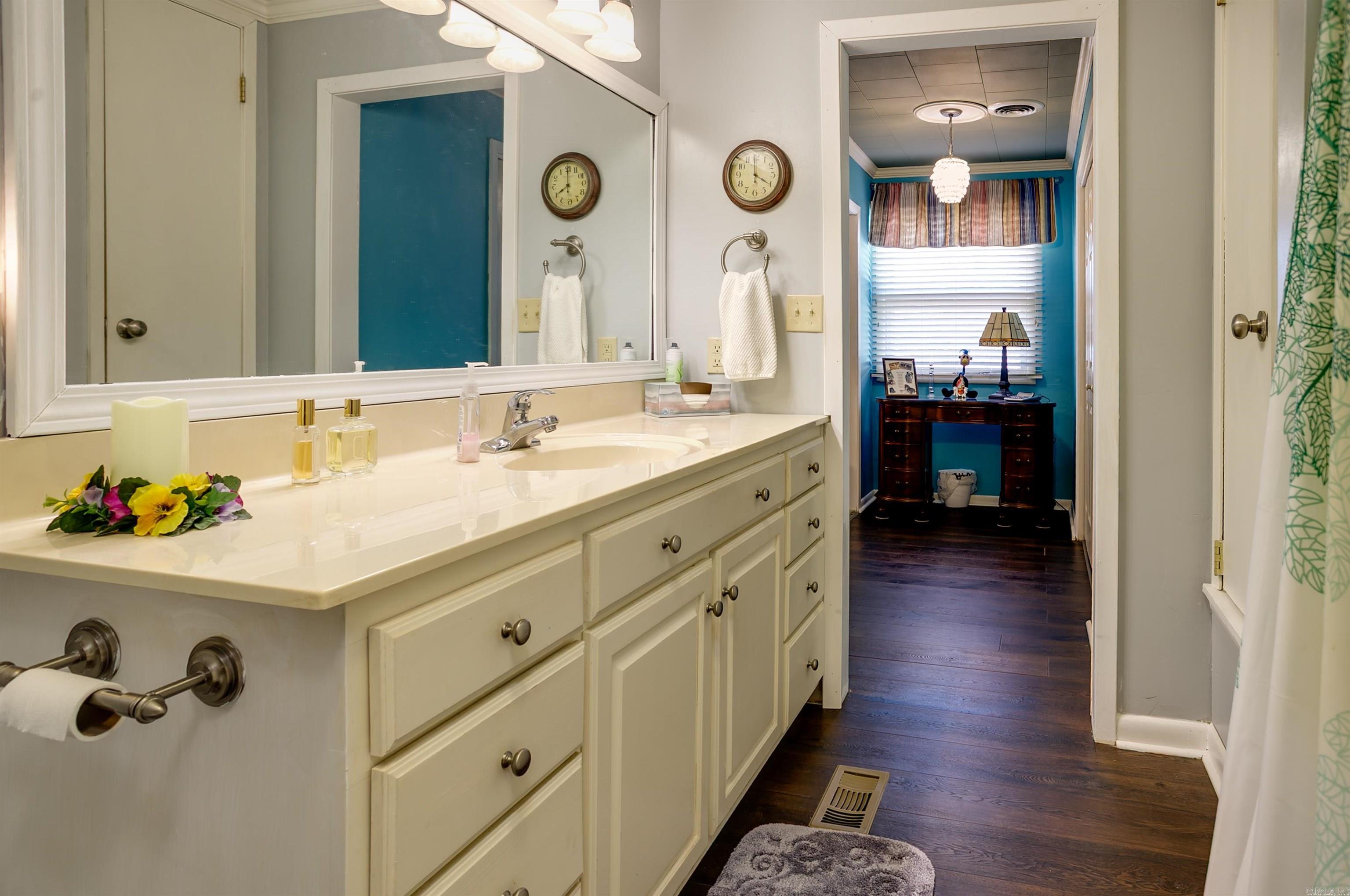 1110 W Nettleton  Jonesboro, AR