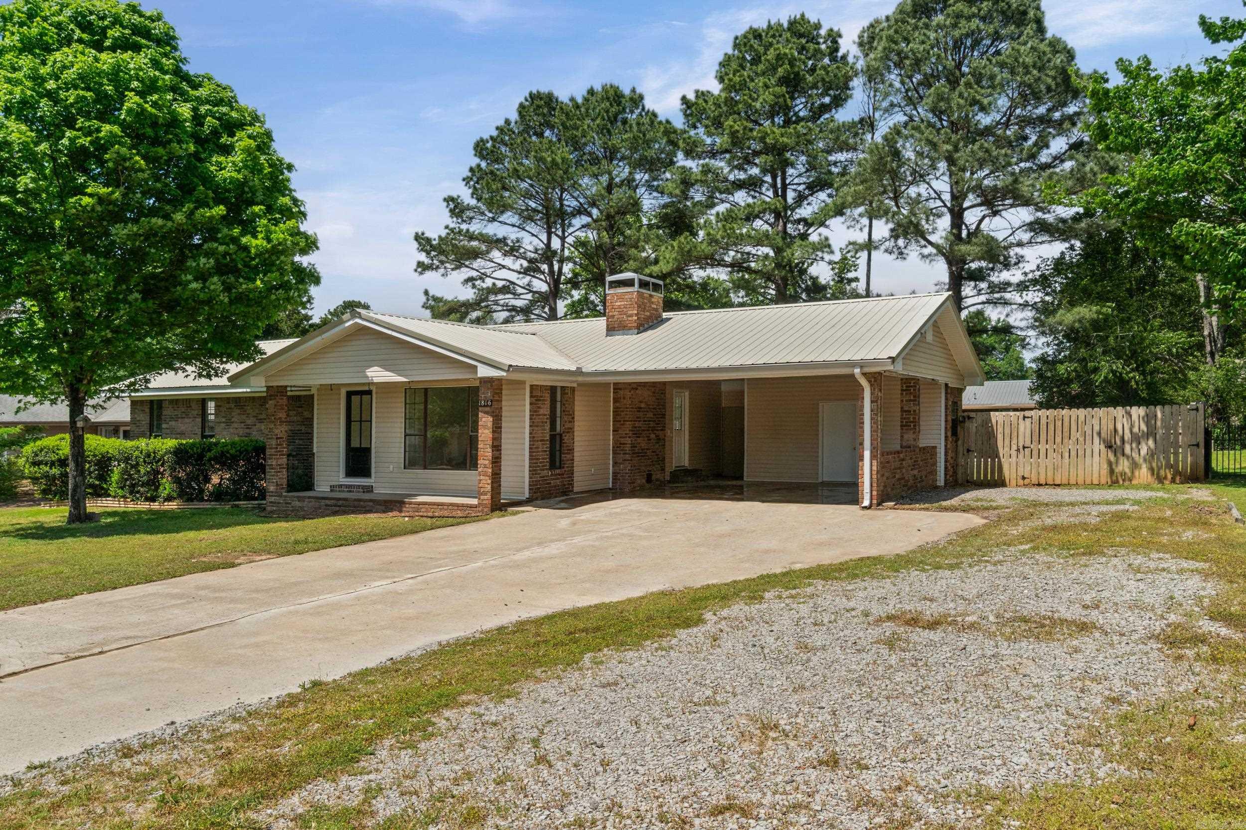 1816 Westgate Dr  Heber Springs, AR