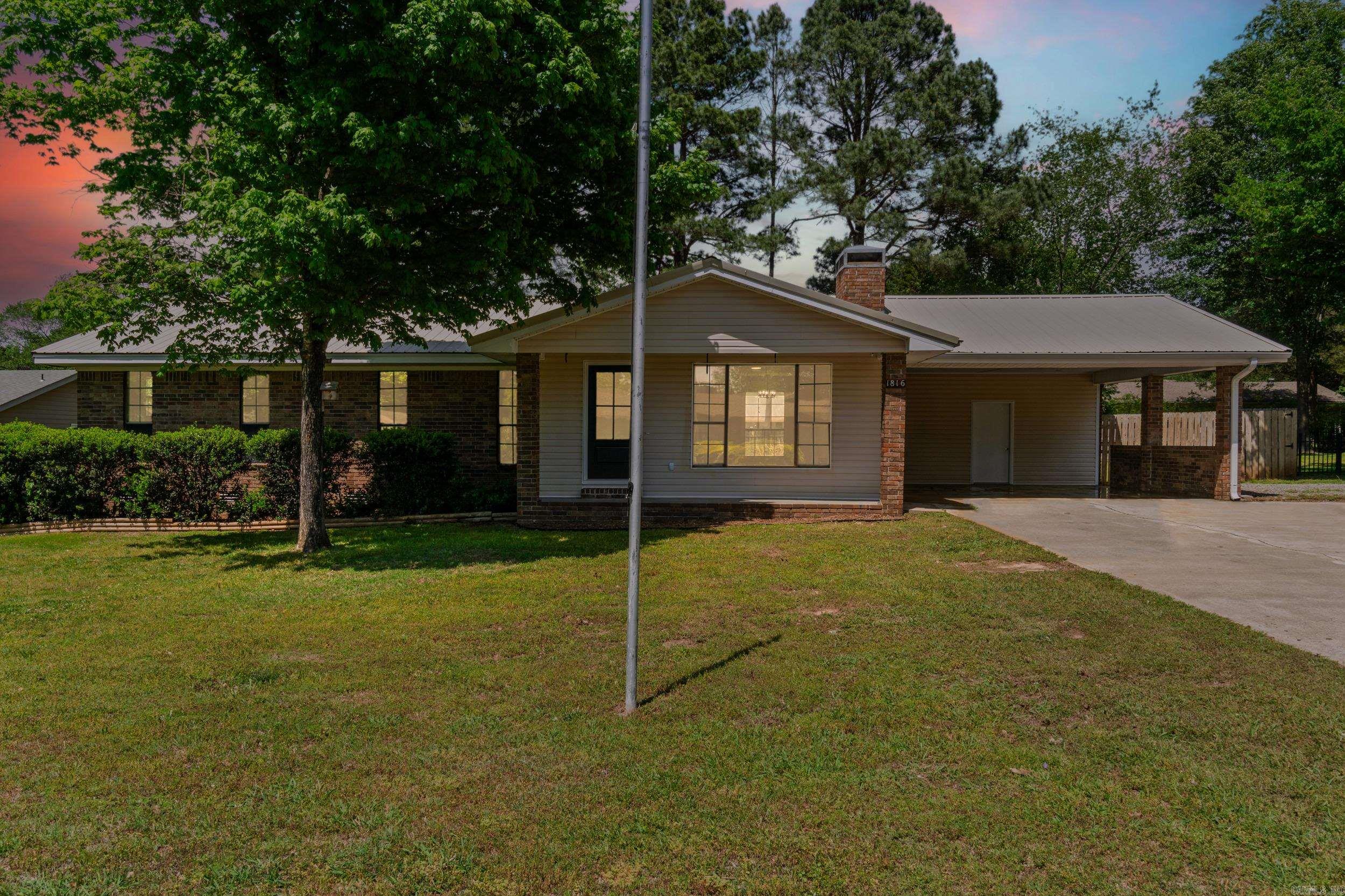 1816 Westgate Dr  Heber Springs, AR