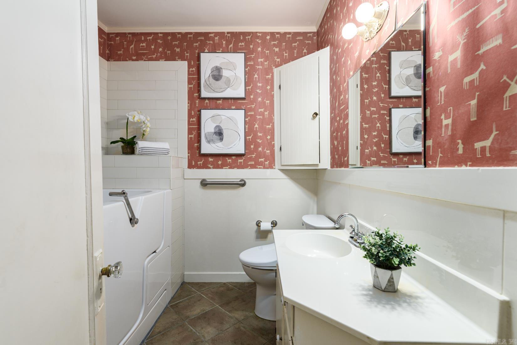 2719 N University  Little Rock, AR