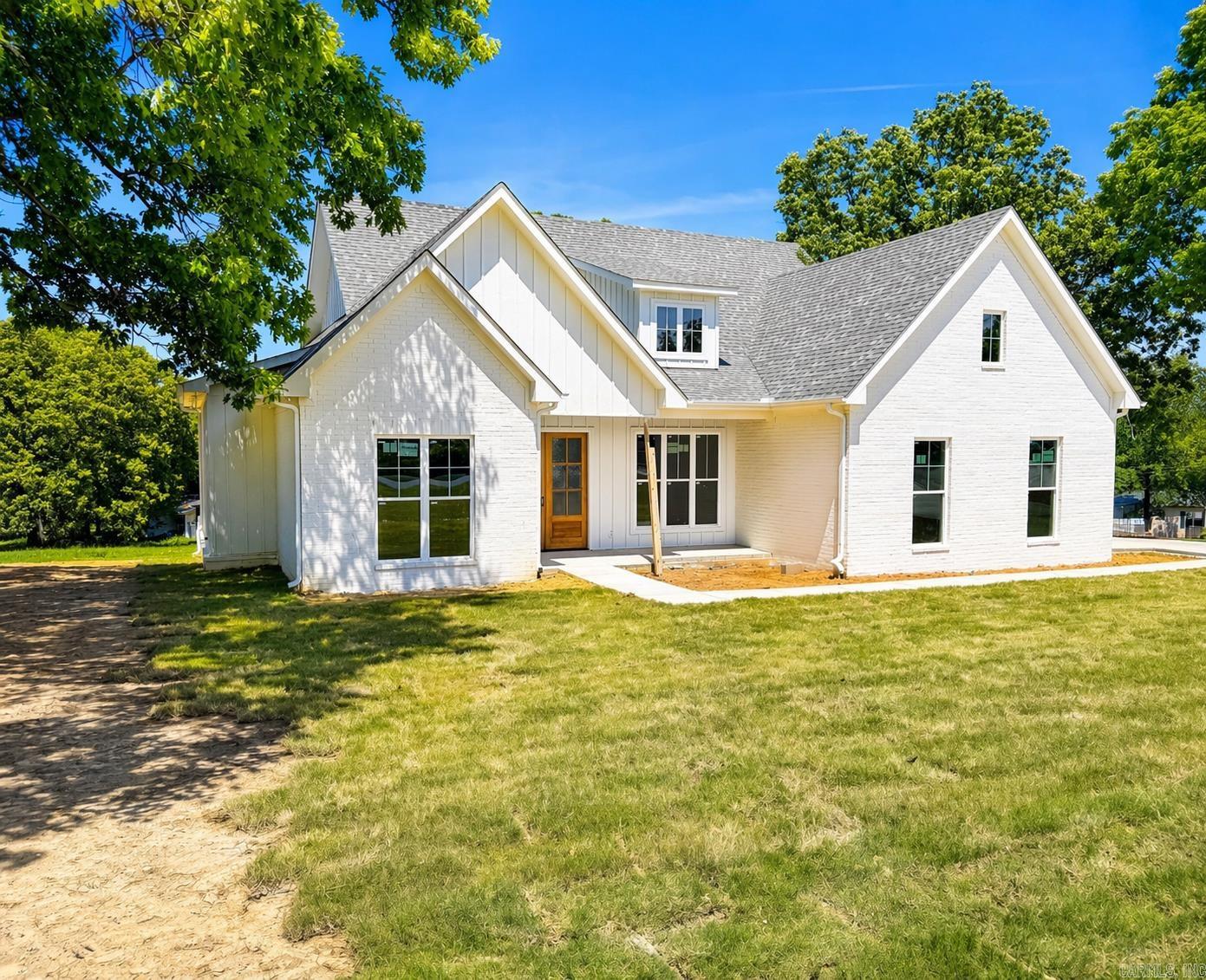 221 E Justice Rd.  Cabot, AR