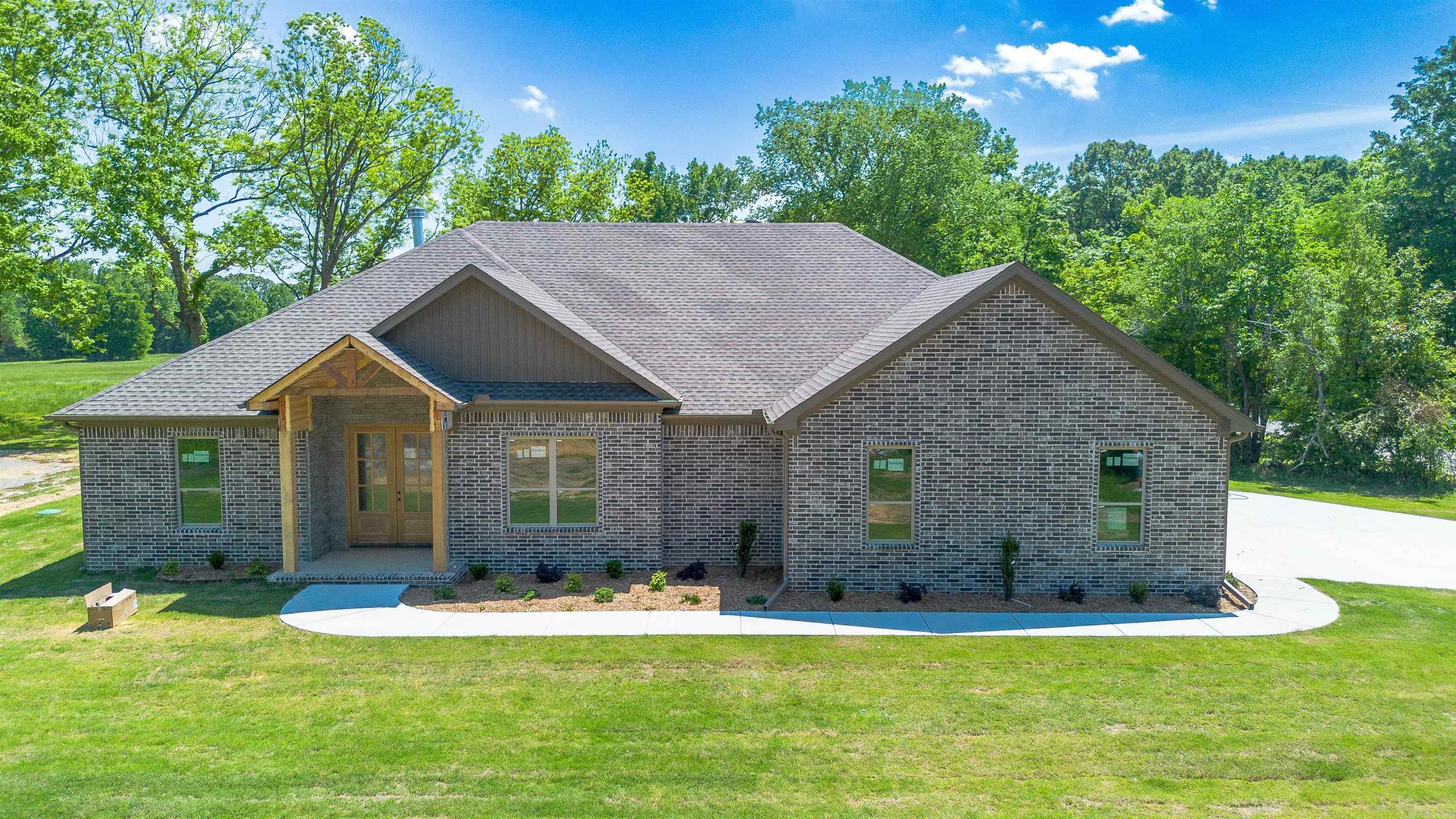 882 Patty Road