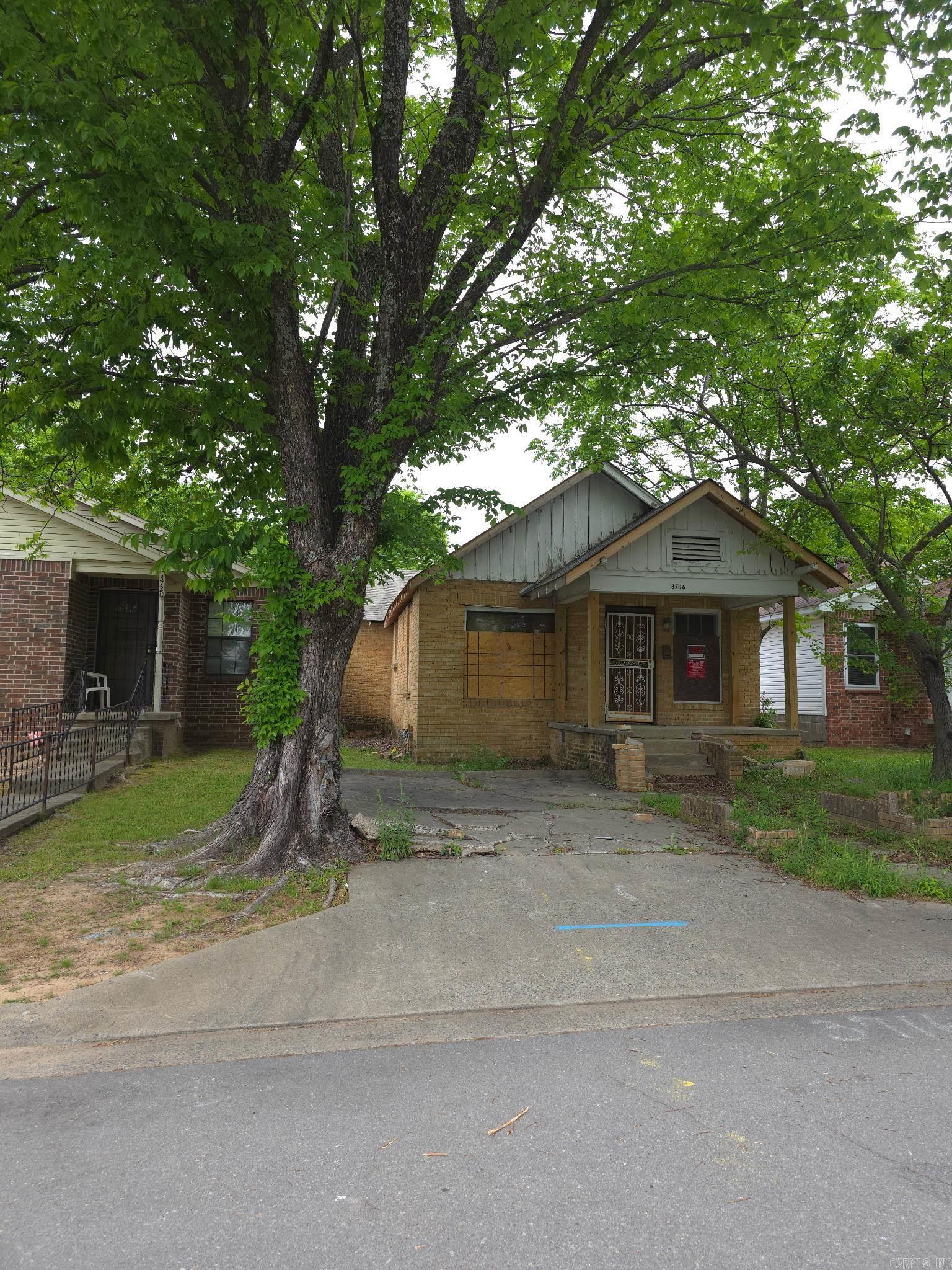 3716 W 17th Street  Little Rock, AR