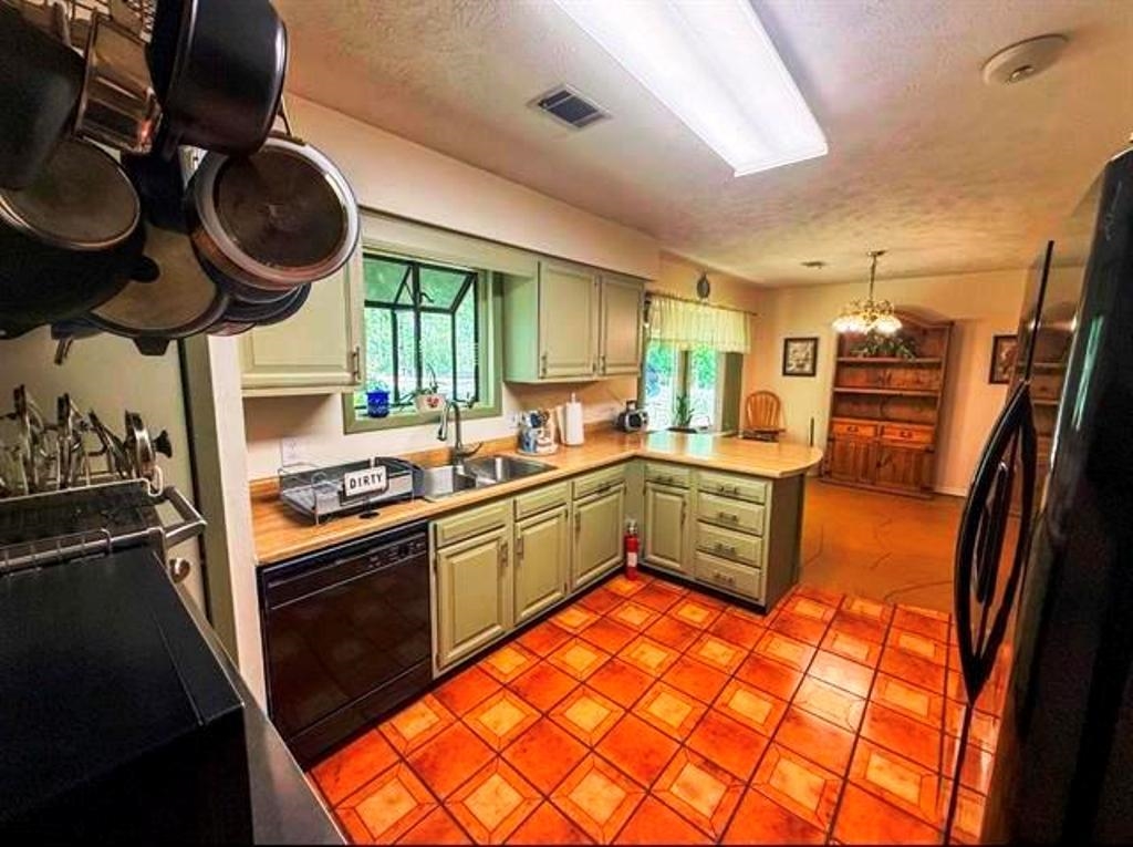 50 Cherokee  Cherokee Village, AR