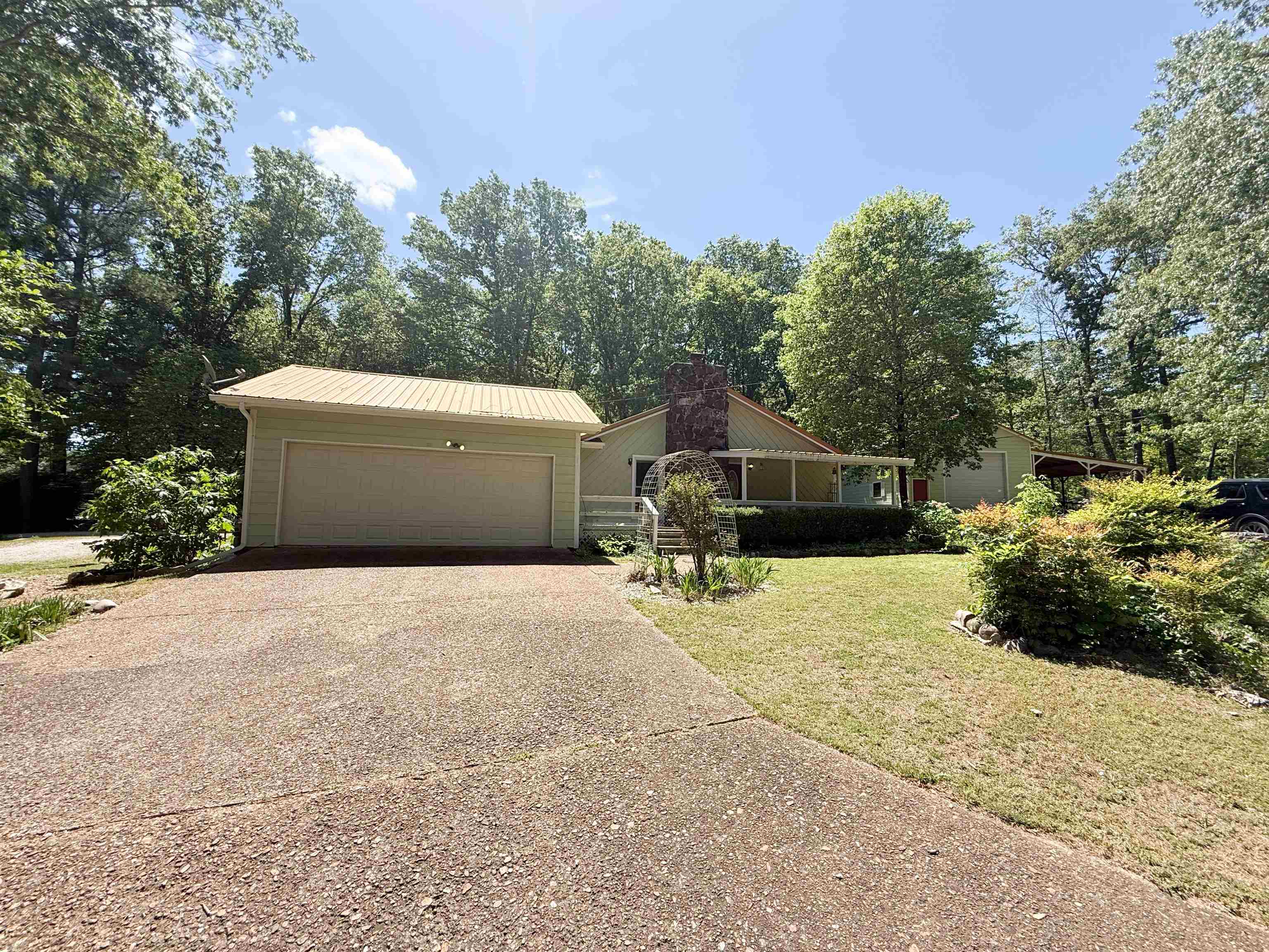 50 Cherokee Drive Cherokee Village, AR 72529