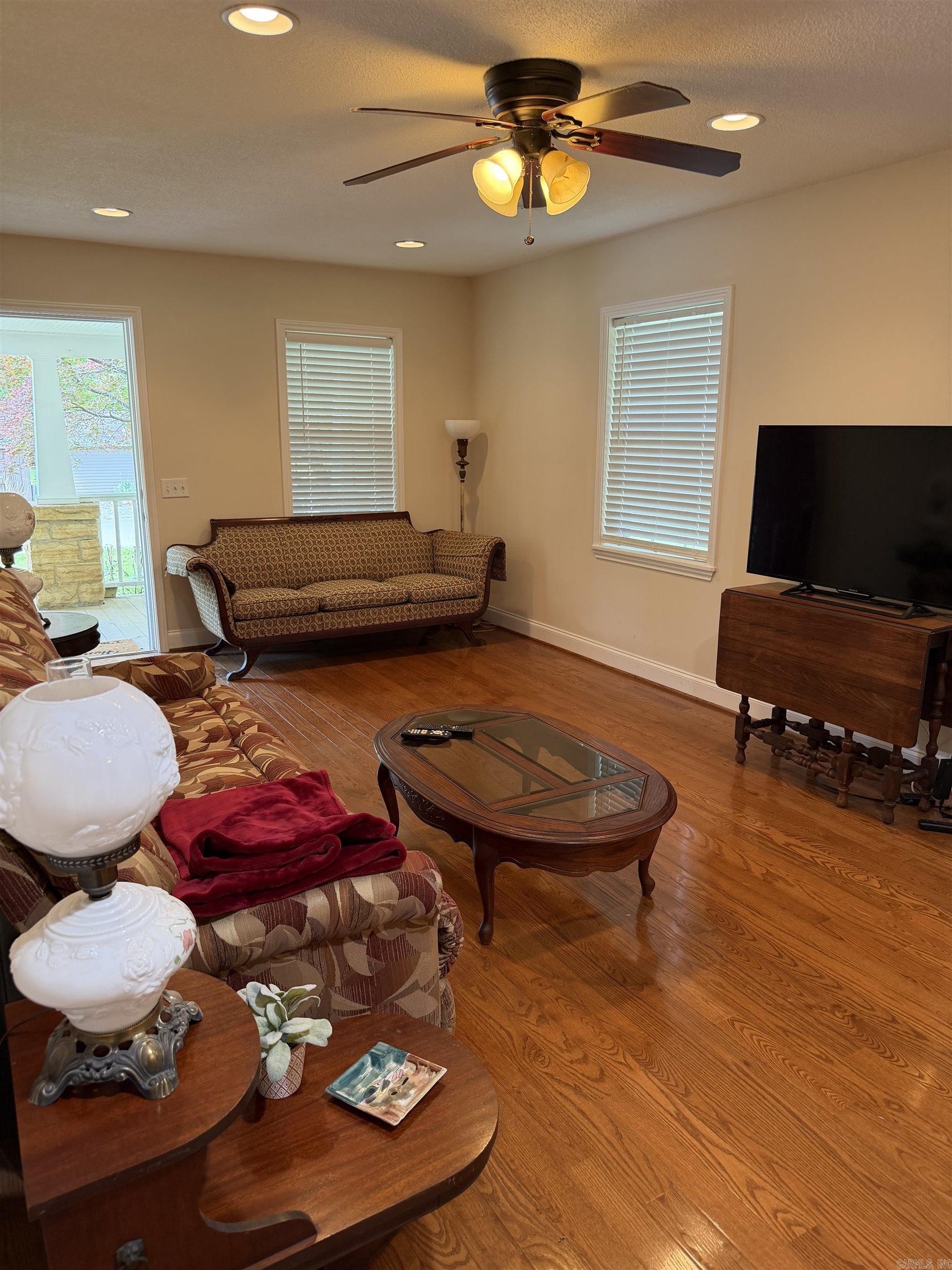 218 Brewer  Mountain View, AR