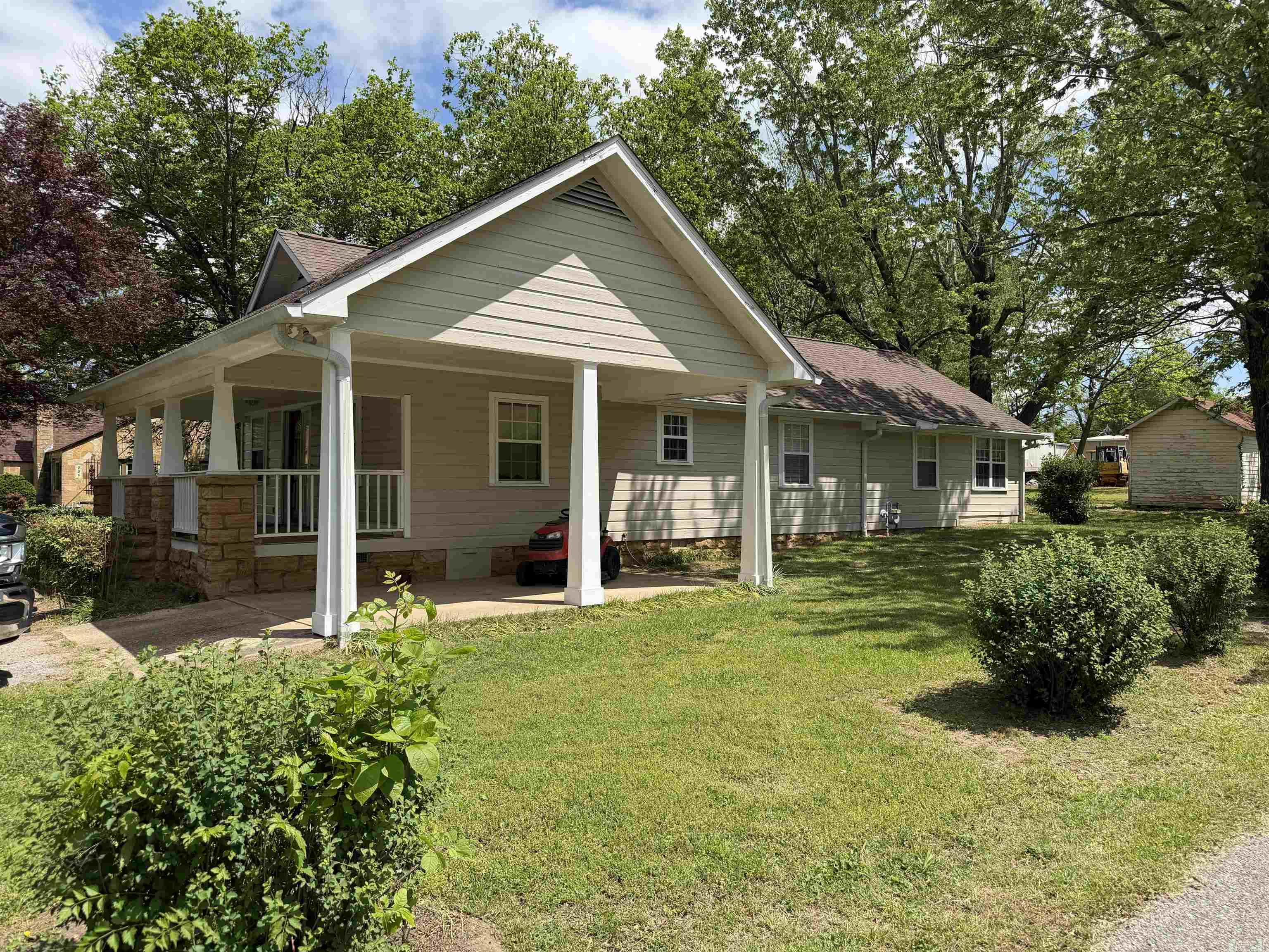 218 Brewer  Mountain View, AR