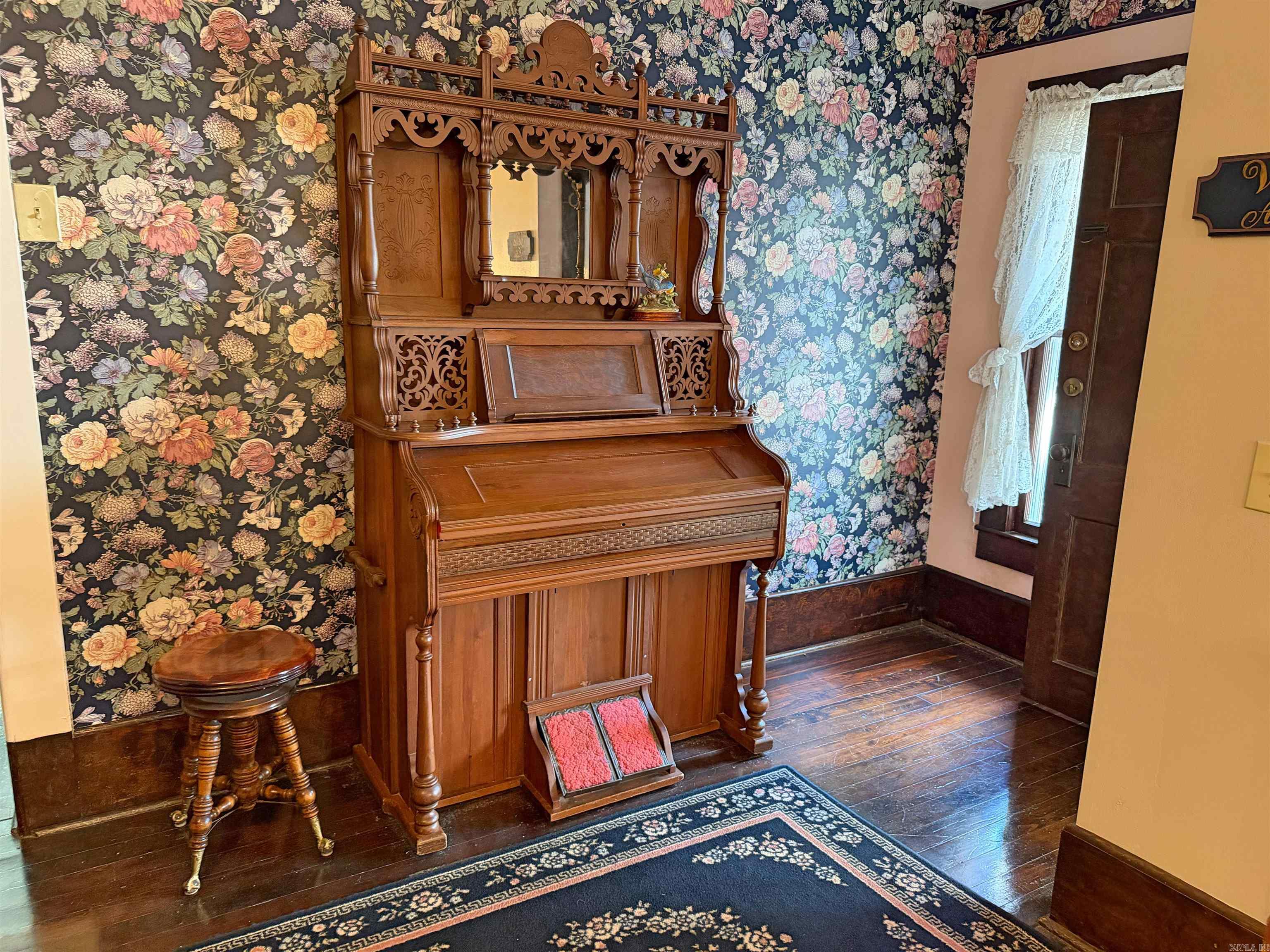 307 W. Washington St.  Mountain View, AR