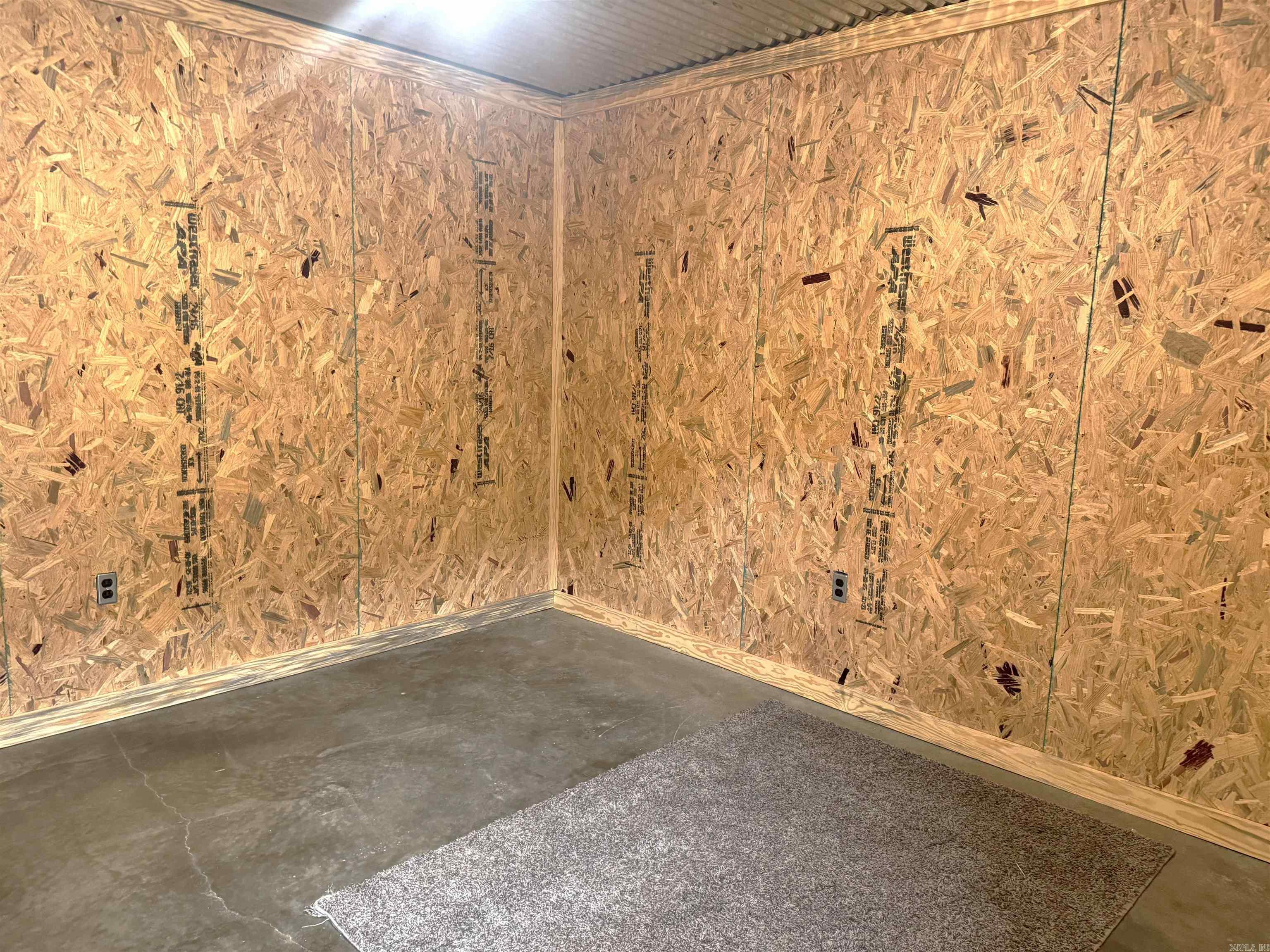 216 W LInden St  Hickory Ridge, AR