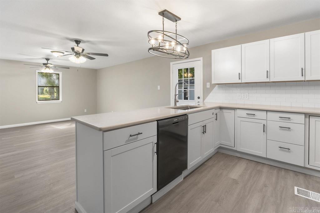 9914 Pinnacle  Little Rock, AR