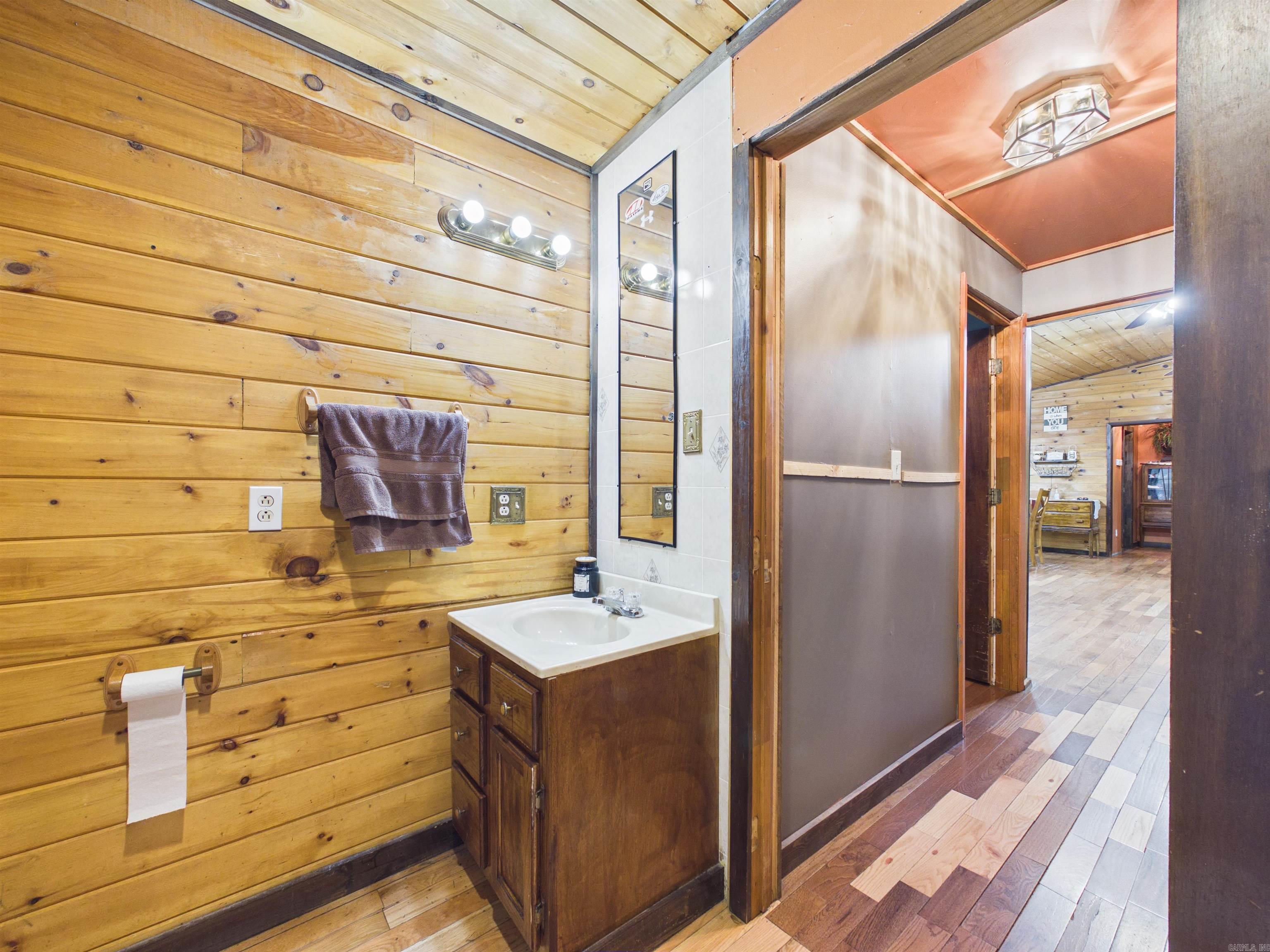 29 Bunch Ln  Cave City, AR