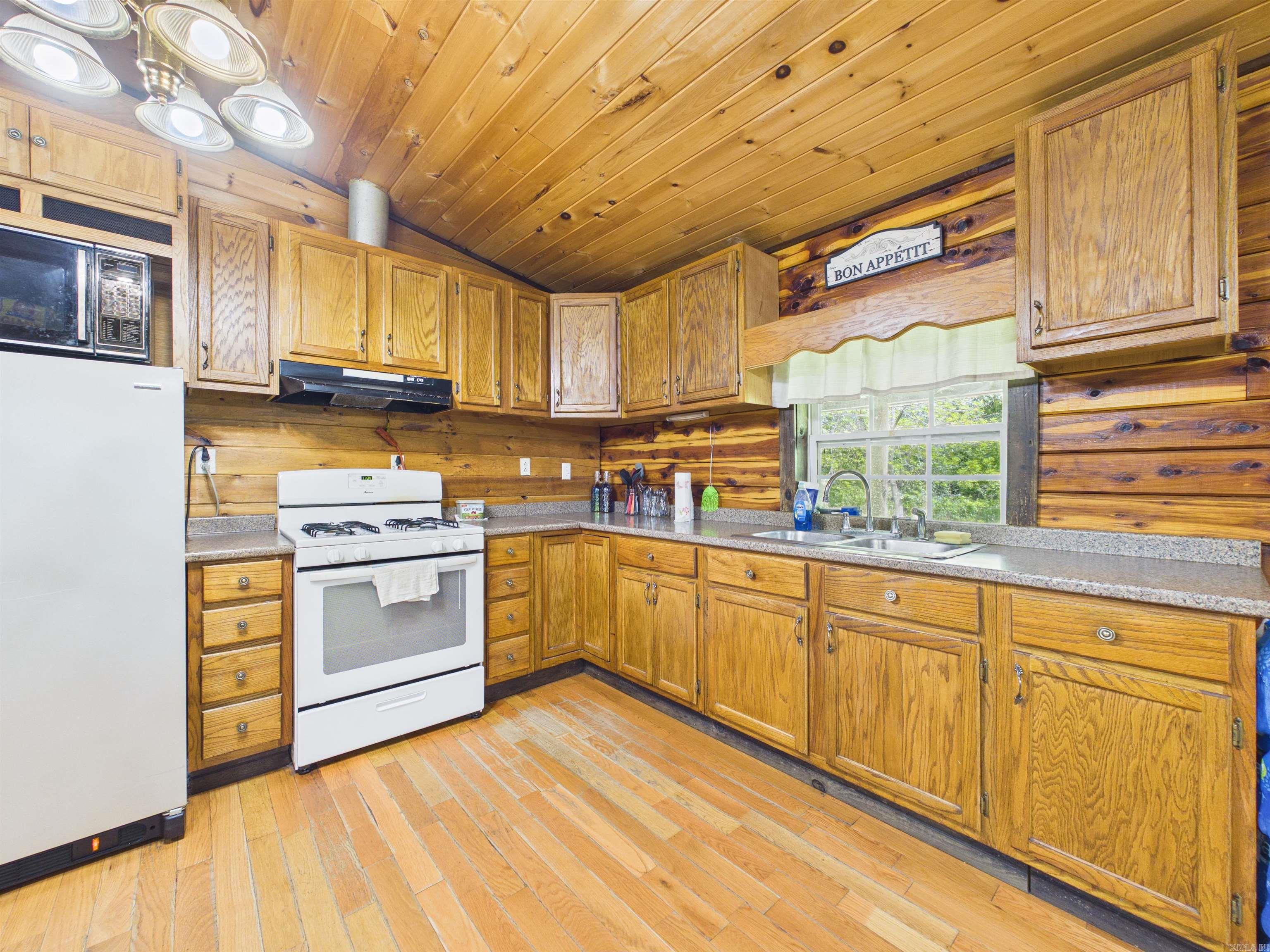 29 Bunch Ln  Cave City, AR