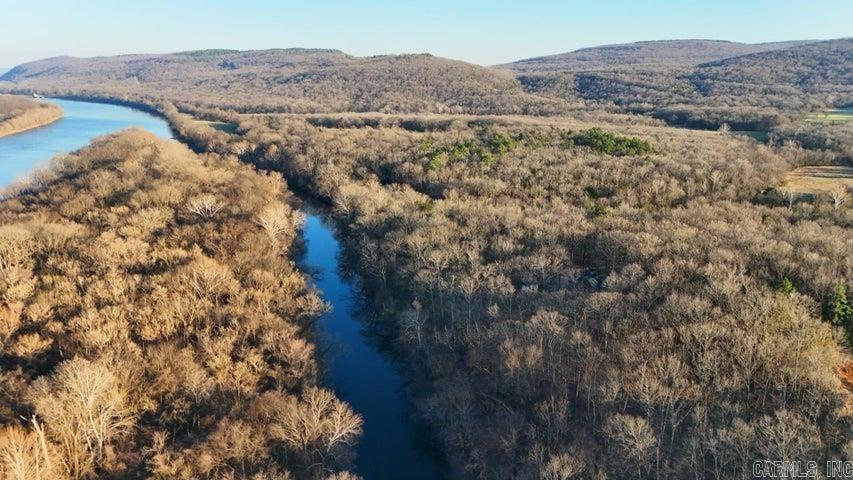 1520 Mountain View Road  Locust Grove, AR