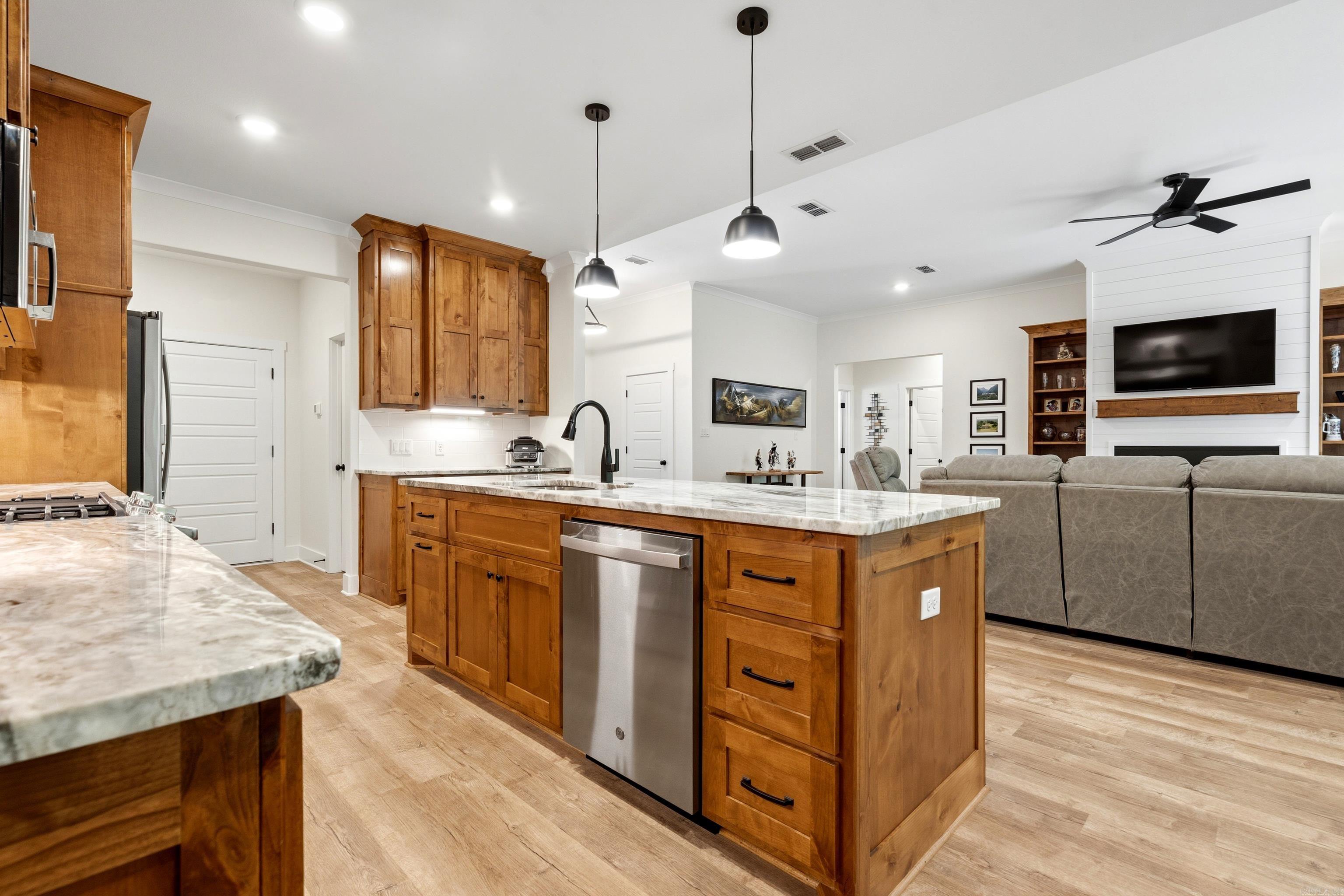 22 Estrella  Hot Springs Village, AR