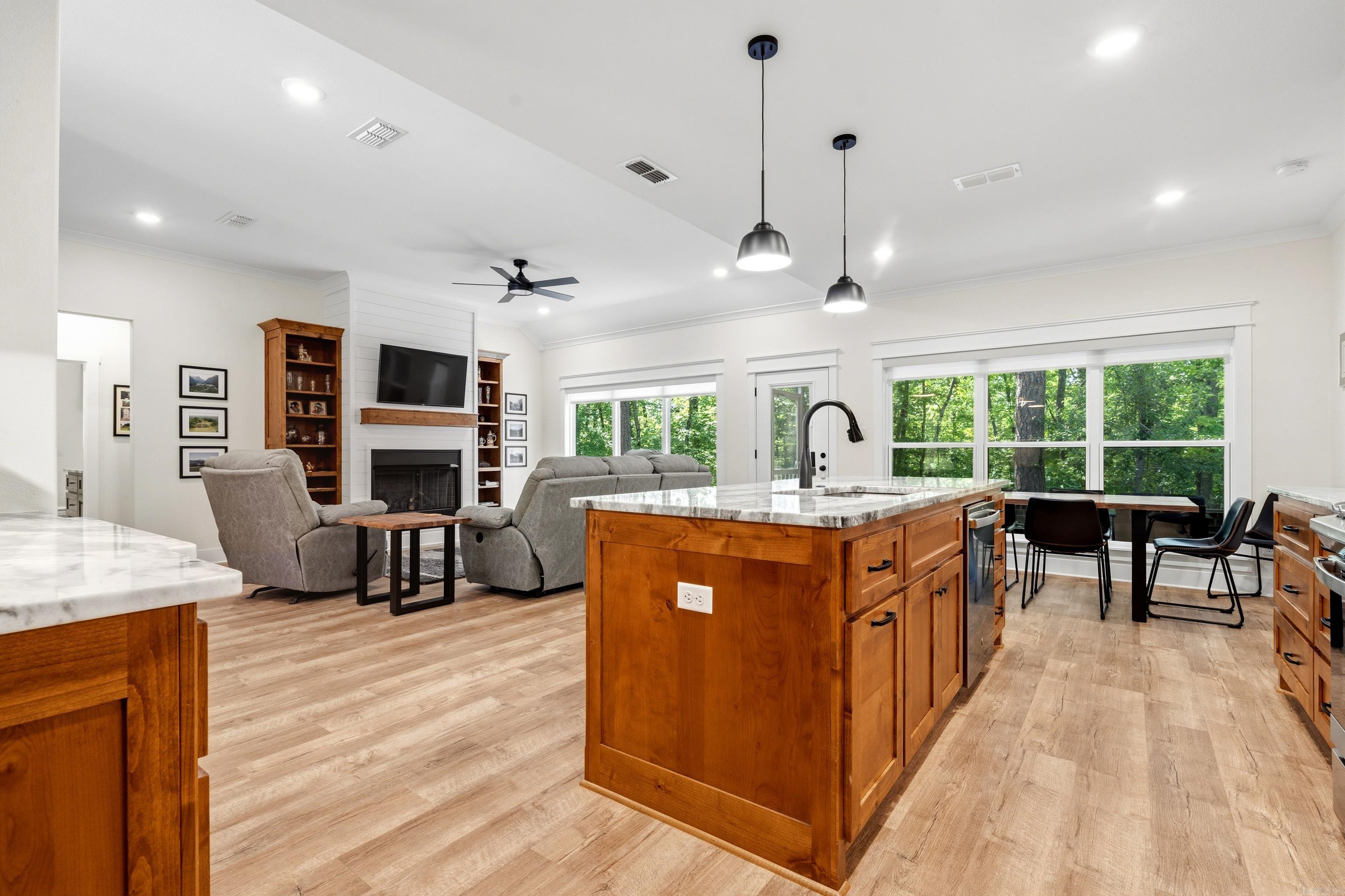 22 Estrella  Hot Springs Village, AR