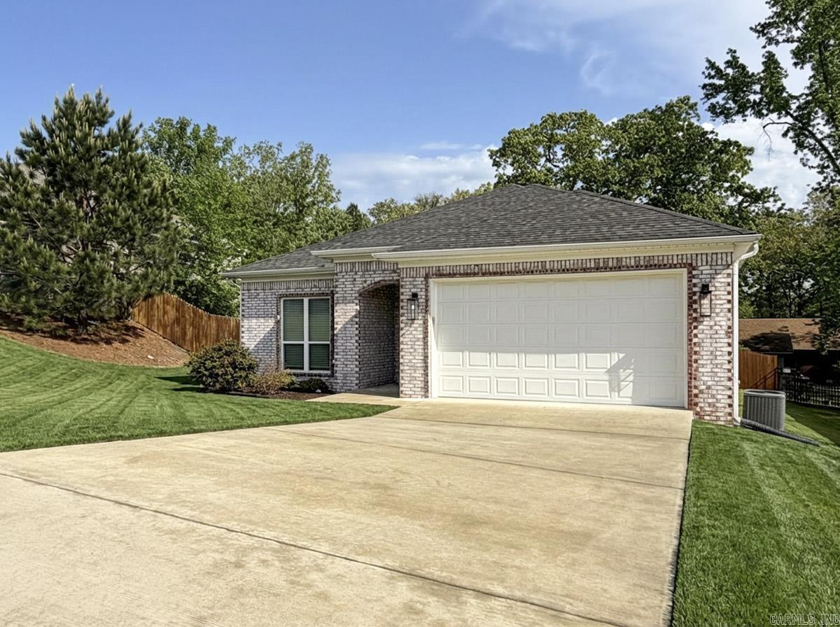 3401 Village East  North Little Rock, AR