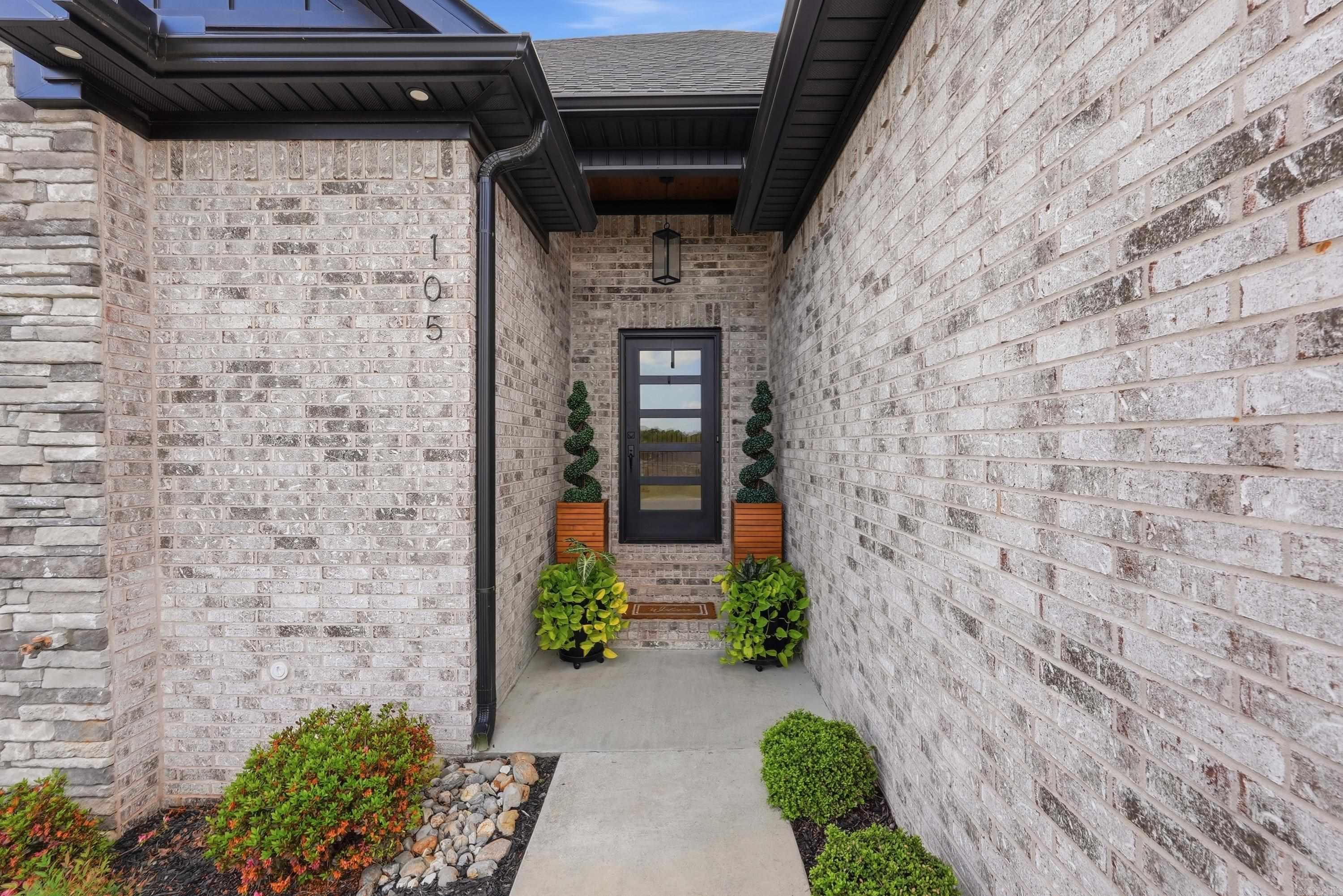 105 Sycamore Springs  Conway, AR