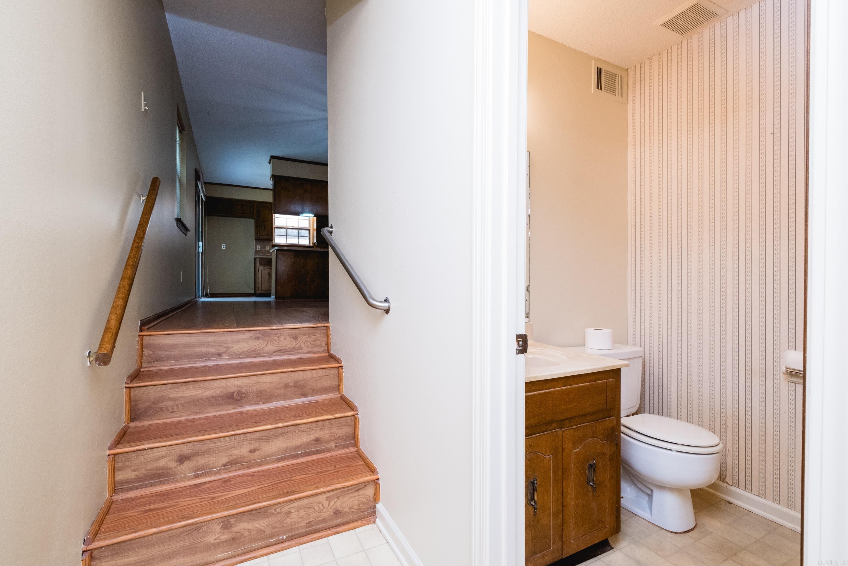 14106 Ridgewood  Little Rock, AR