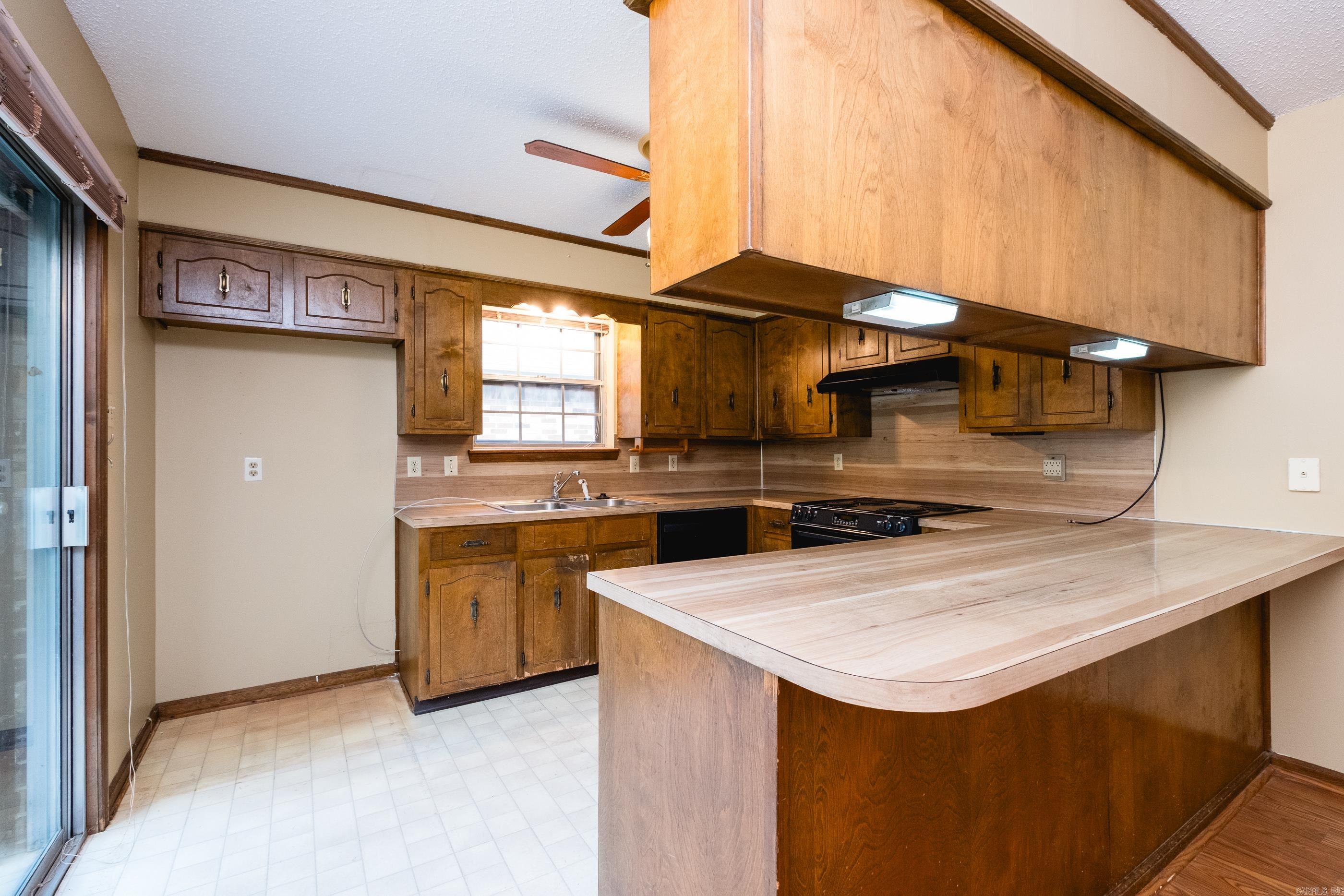 14106 Ridgewood  Little Rock, AR