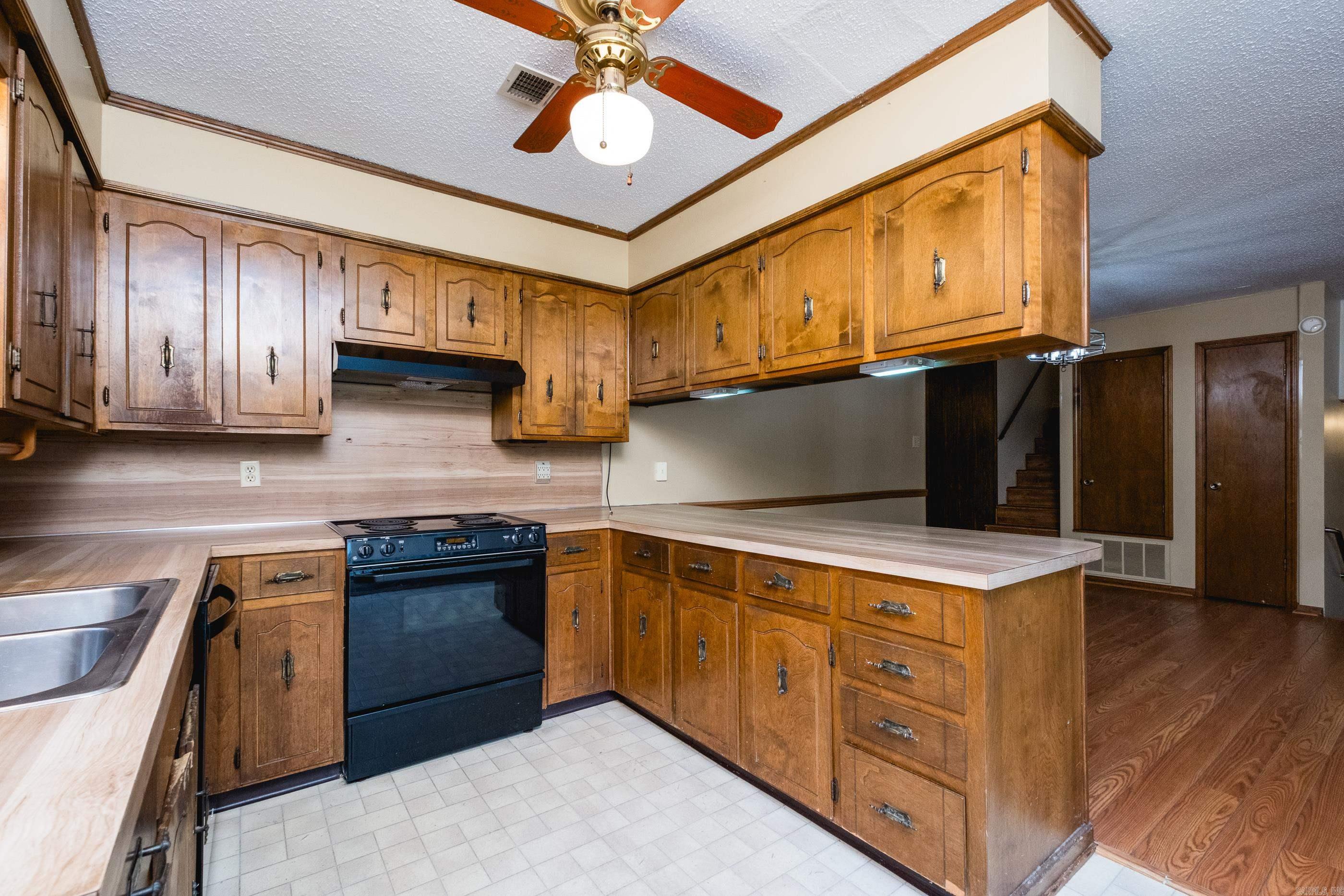 14106 Ridgewood  Little Rock, AR