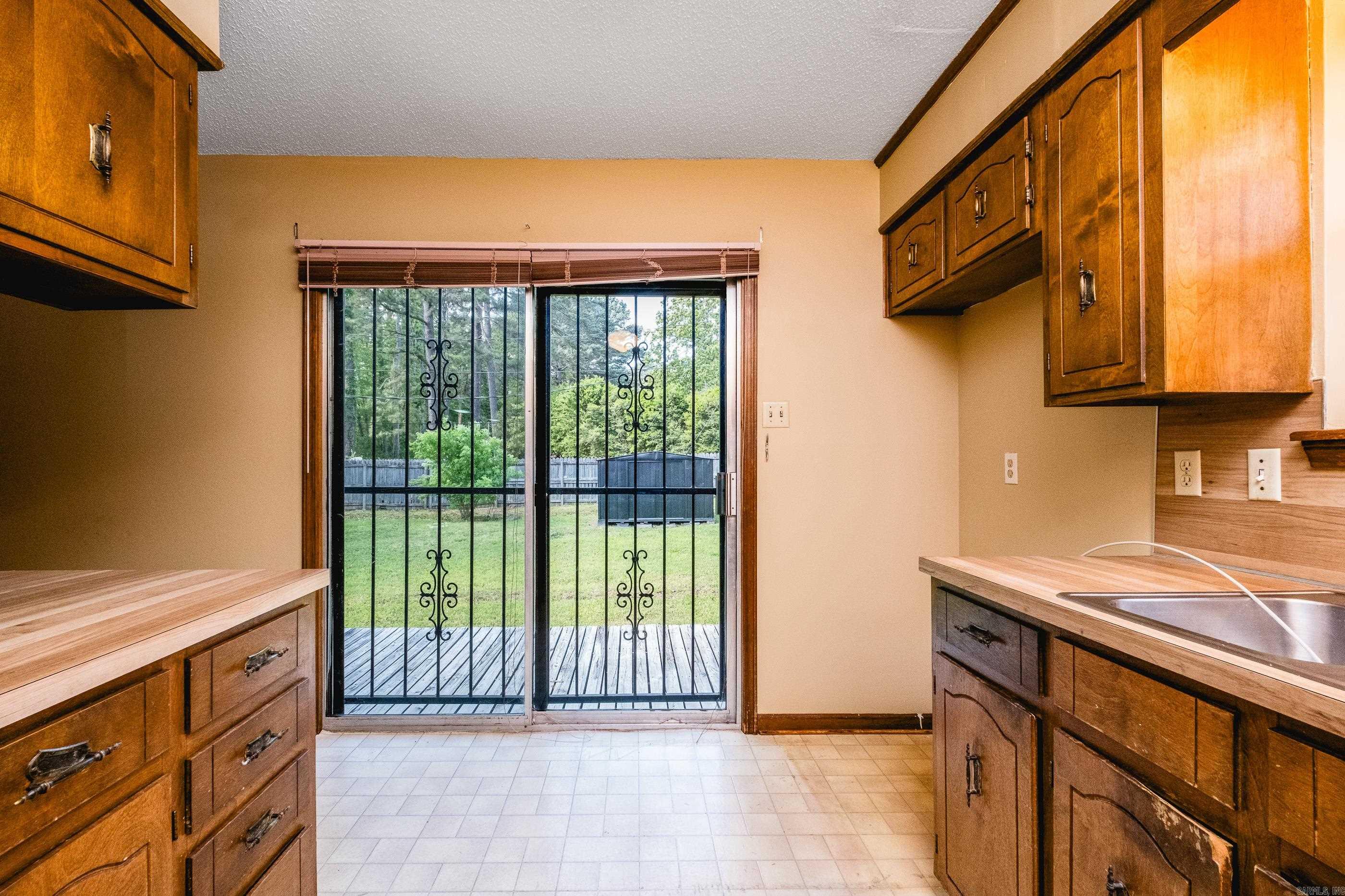 14106 Ridgewood  Little Rock, AR