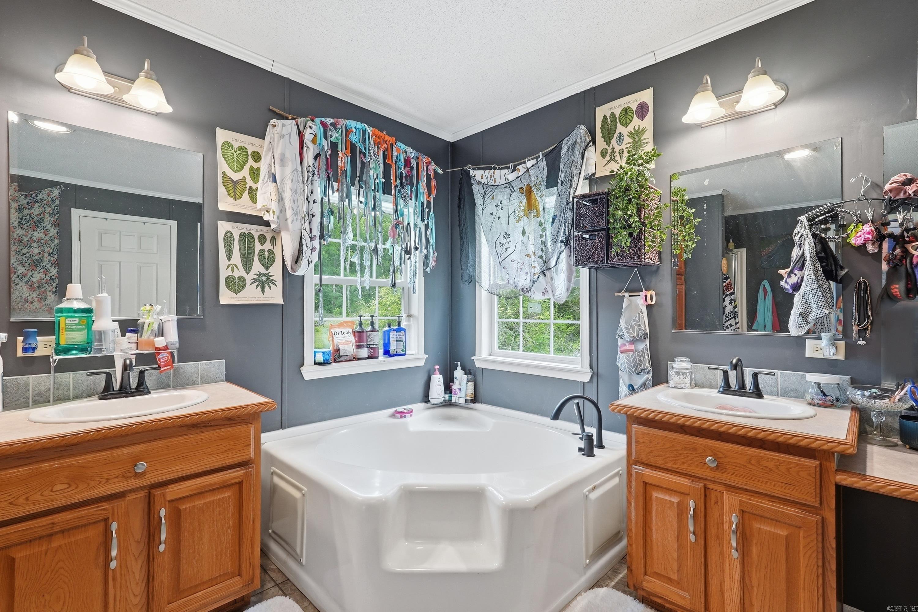 176 Austin  El Paso, AR