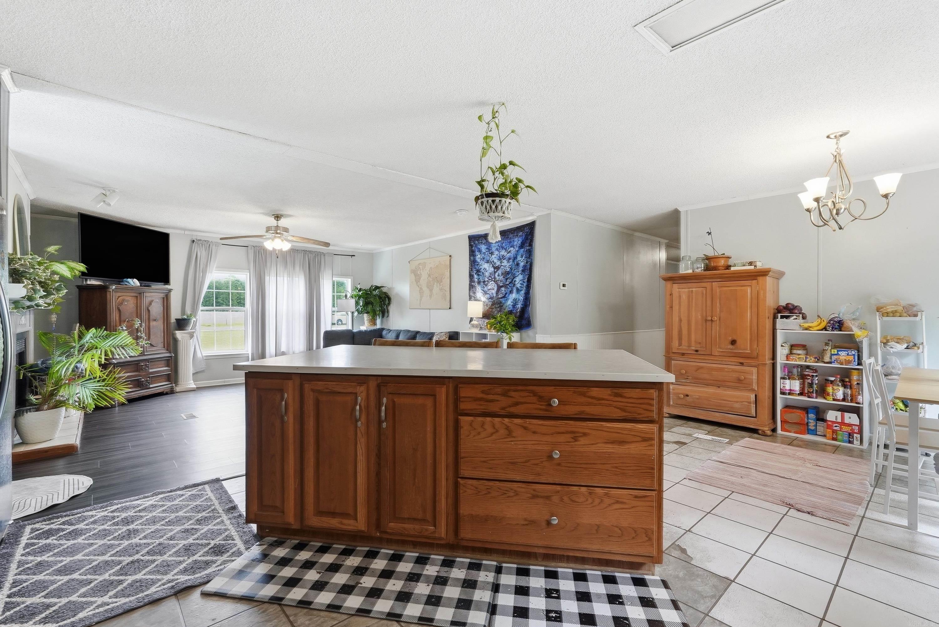 176 Austin  El Paso, AR