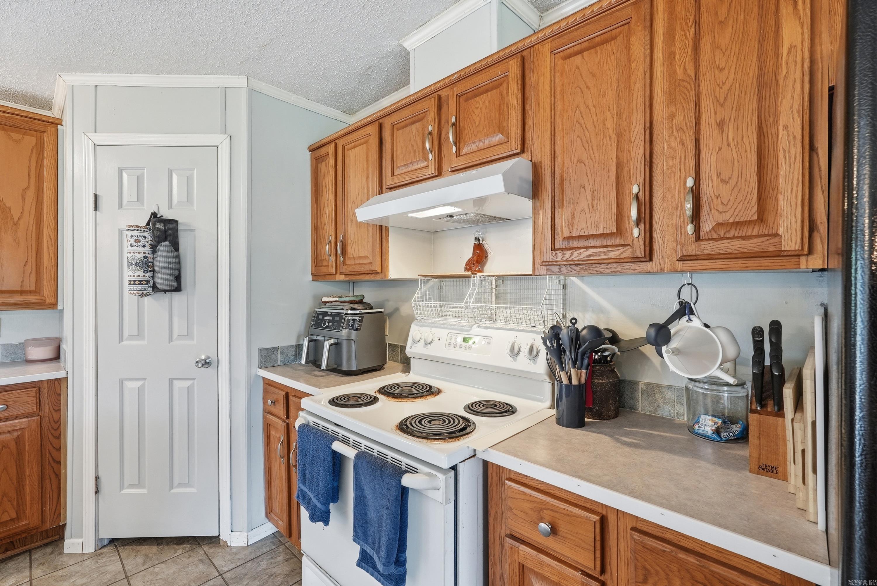 176 Austin  El Paso, AR