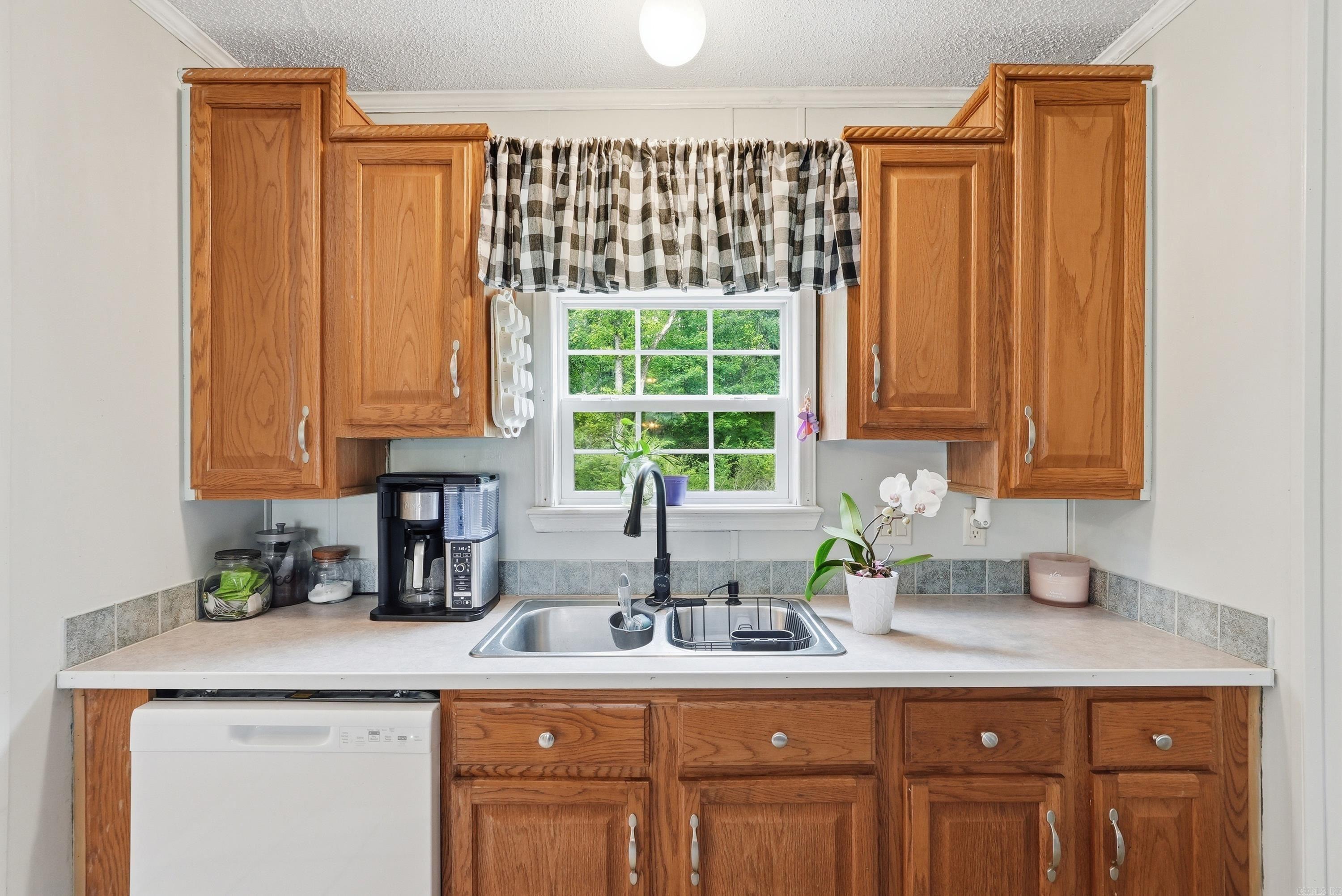 176 Austin  El Paso, AR