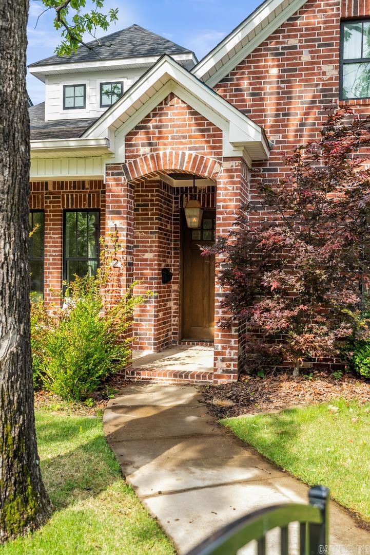 1712 N Polk Street  Little Rock, AR